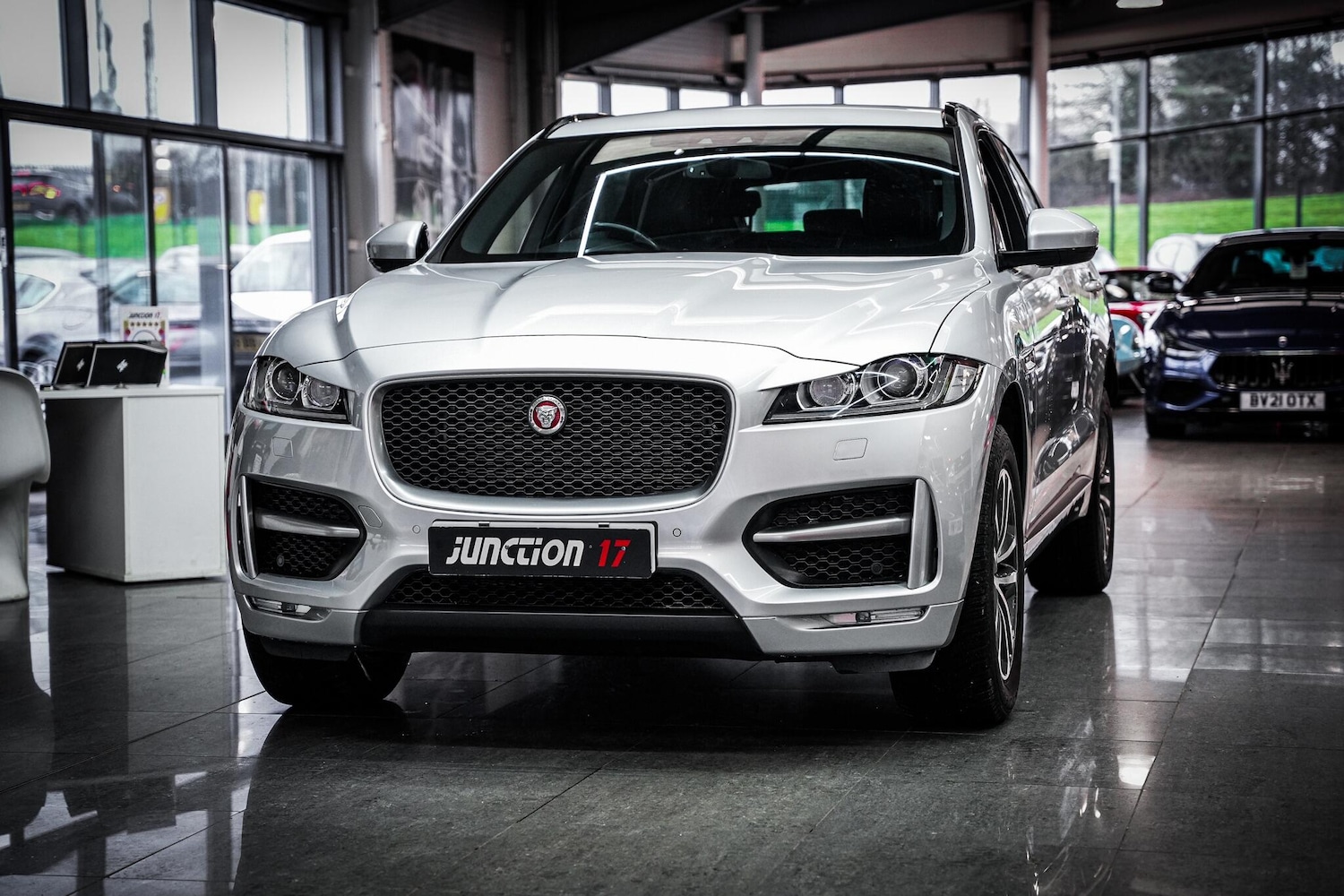 Used Jaguar F-Pace 2018 for sale - 77456019: Photo 13