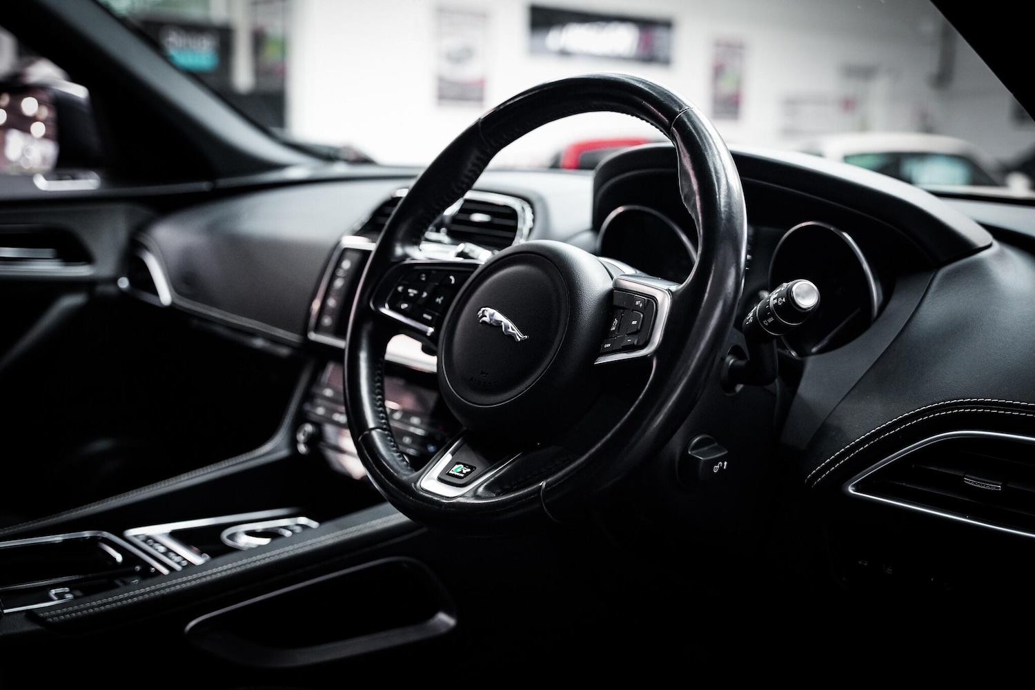 Used Jaguar F-Pace 2018 for sale - 77456019: Photo 19