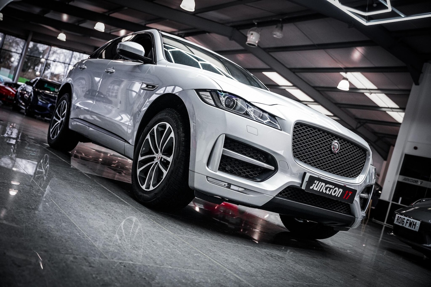 Used Jaguar F-Pace 2018 for sale - 77456019: Photo 34