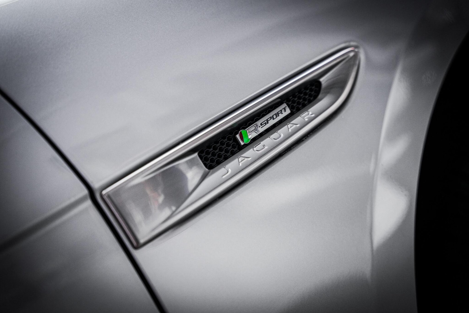 Used Jaguar F-Pace 2018 for sale - 77456019: Photo 36