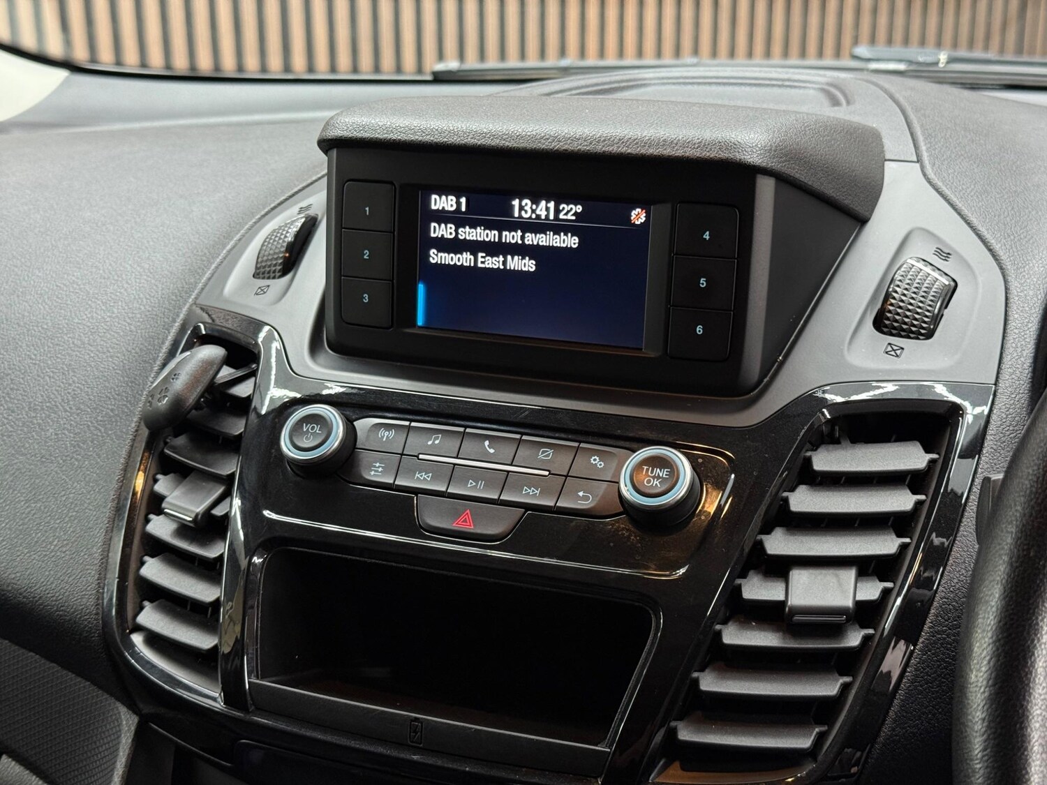 Used Ford Transit Connect 2020 for sale - 76660537: Photo 19