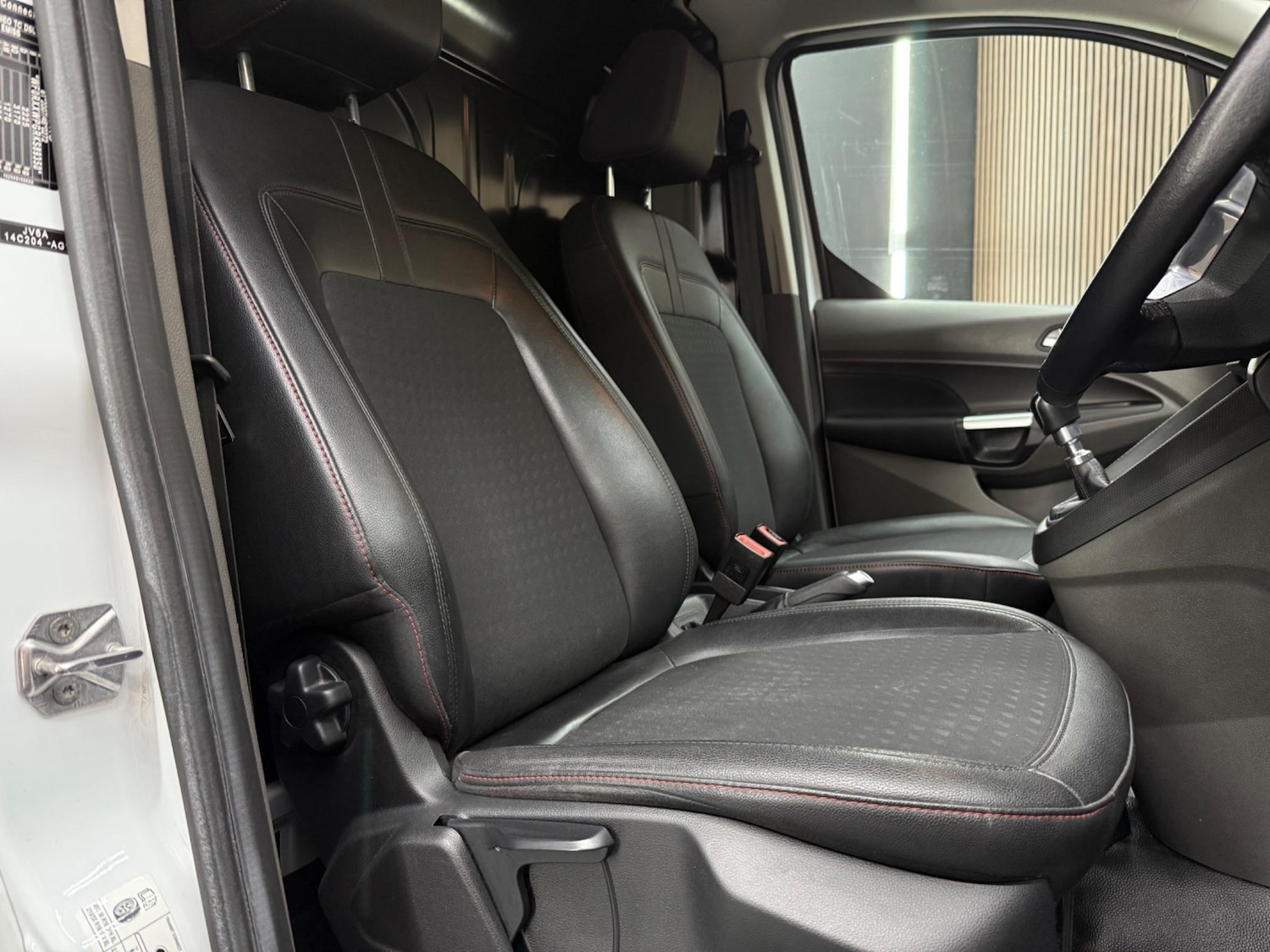 Used Ford Transit Connect 2020 for sale - 76660537: Photo 24