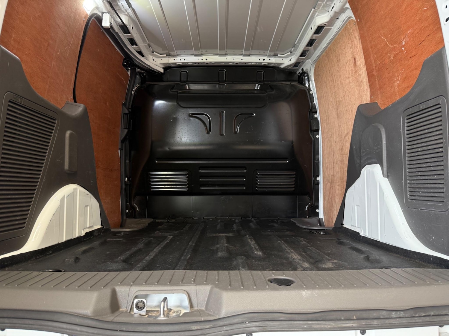 Used Ford Transit Connect 2020 for sale - 76660537: Photo 25