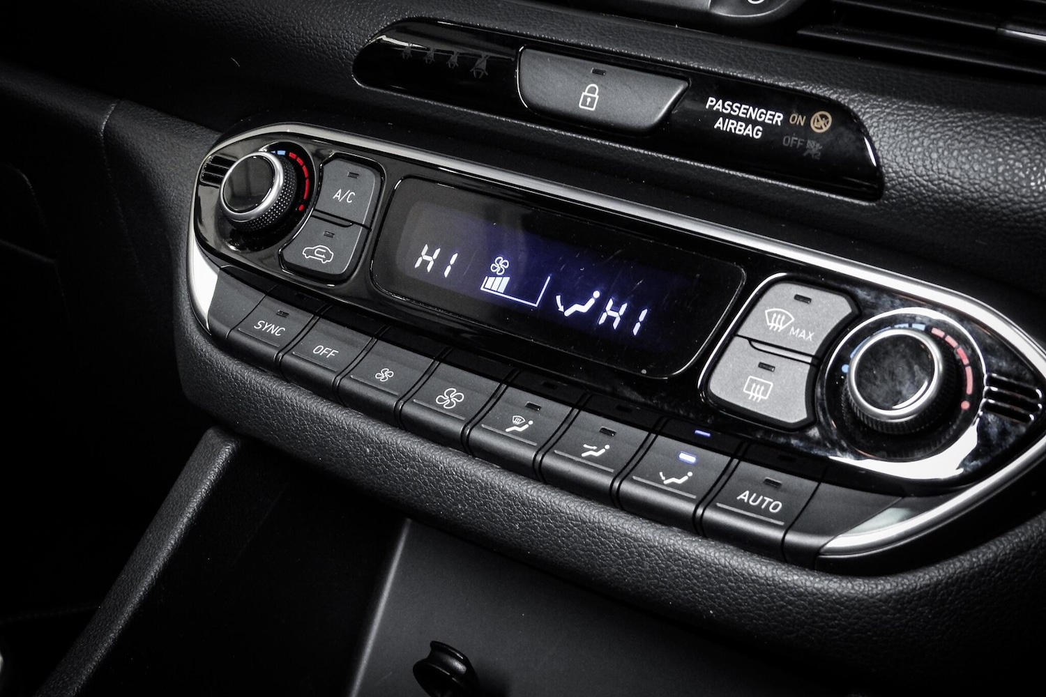 Used Hyundai i30 2019 for sale - 76657744: Photo 32