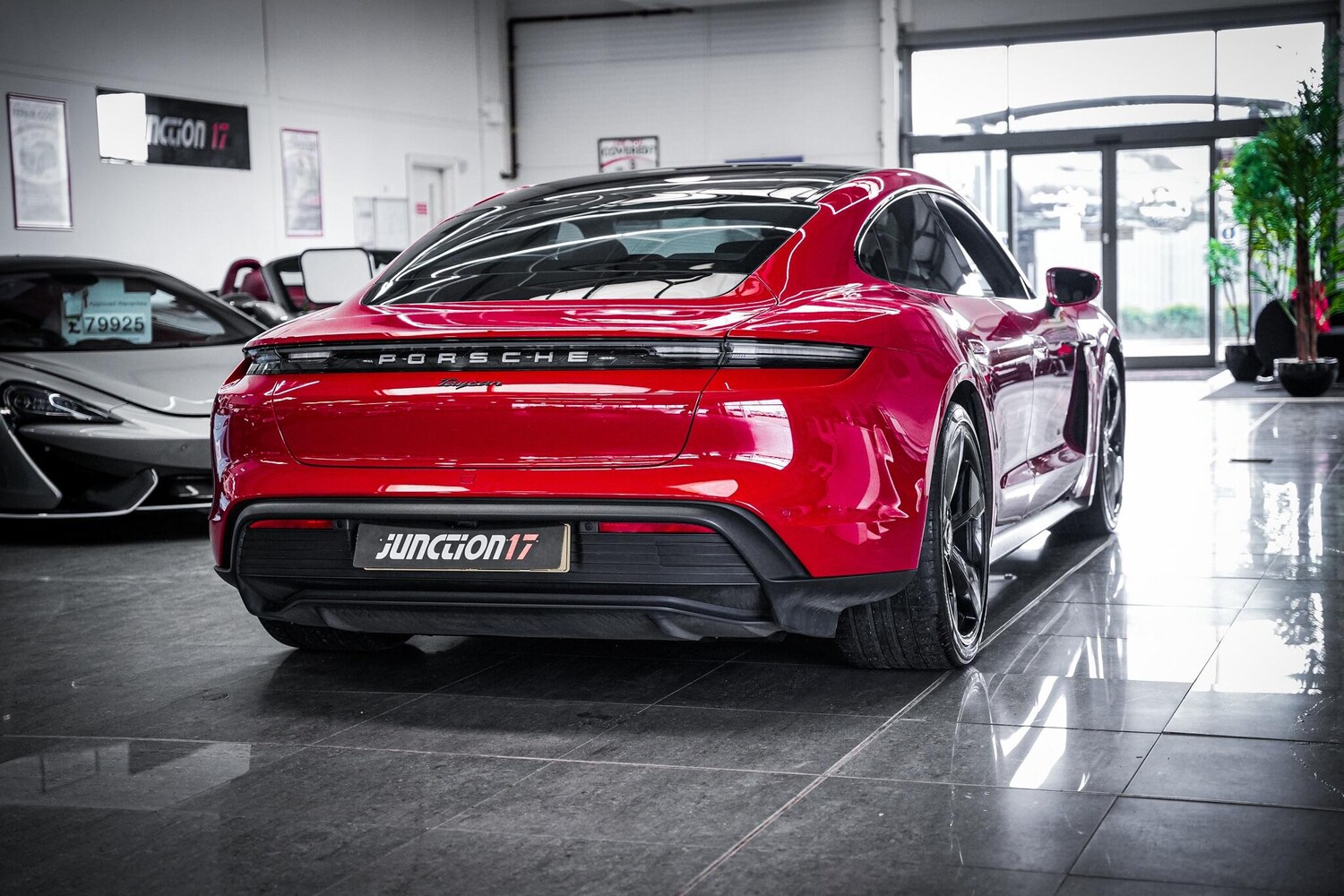 Used Porsche Taycan 2021 for sale - 77909631: Photo 17