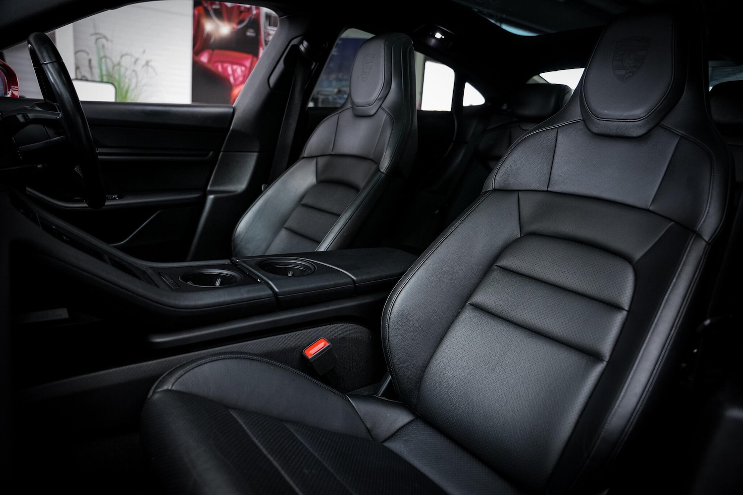 Used Porsche Taycan 2021 for sale - 77909631: Photo 25