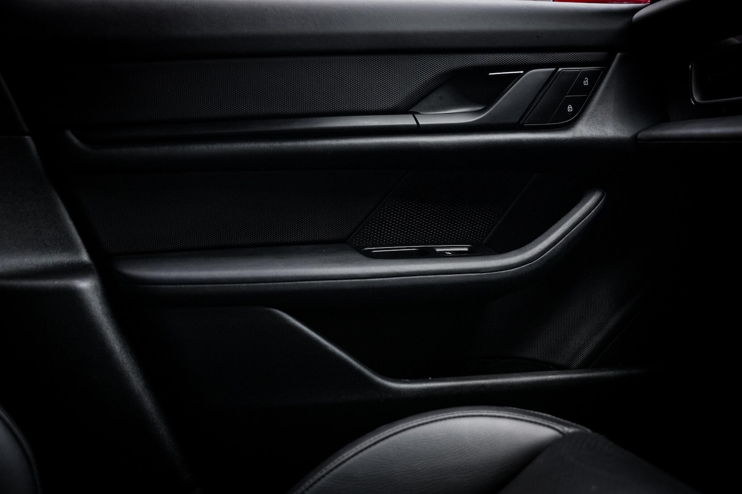 Used Porsche Taycan 2021 for sale - 77909631: Photo 46