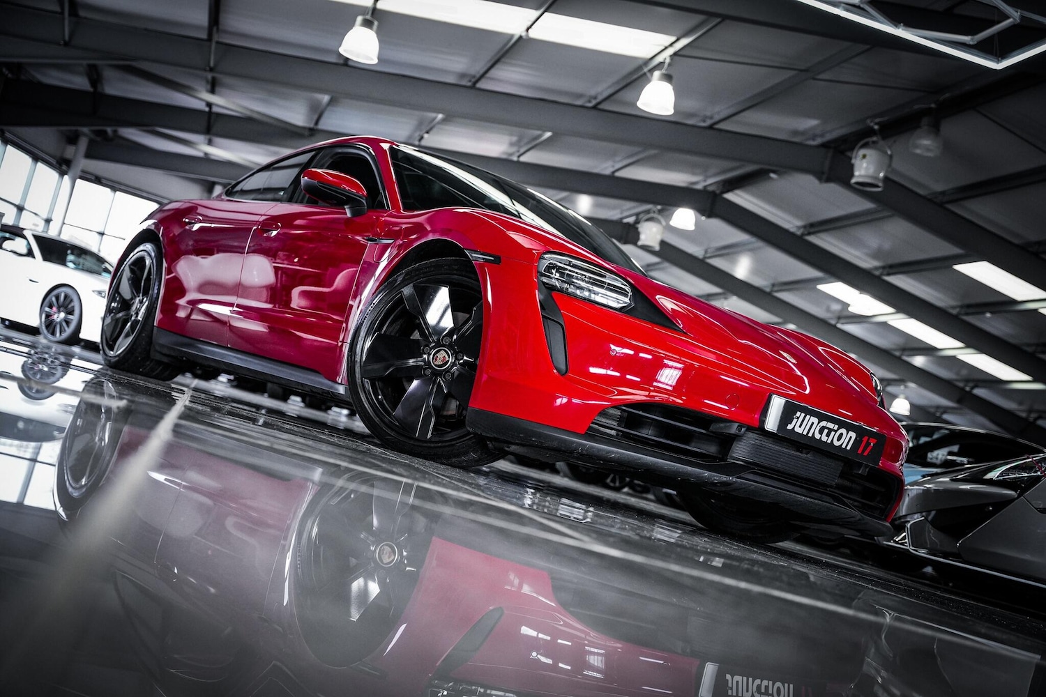 Used Porsche Taycan 2021 for sale - 77909631: Photo 9