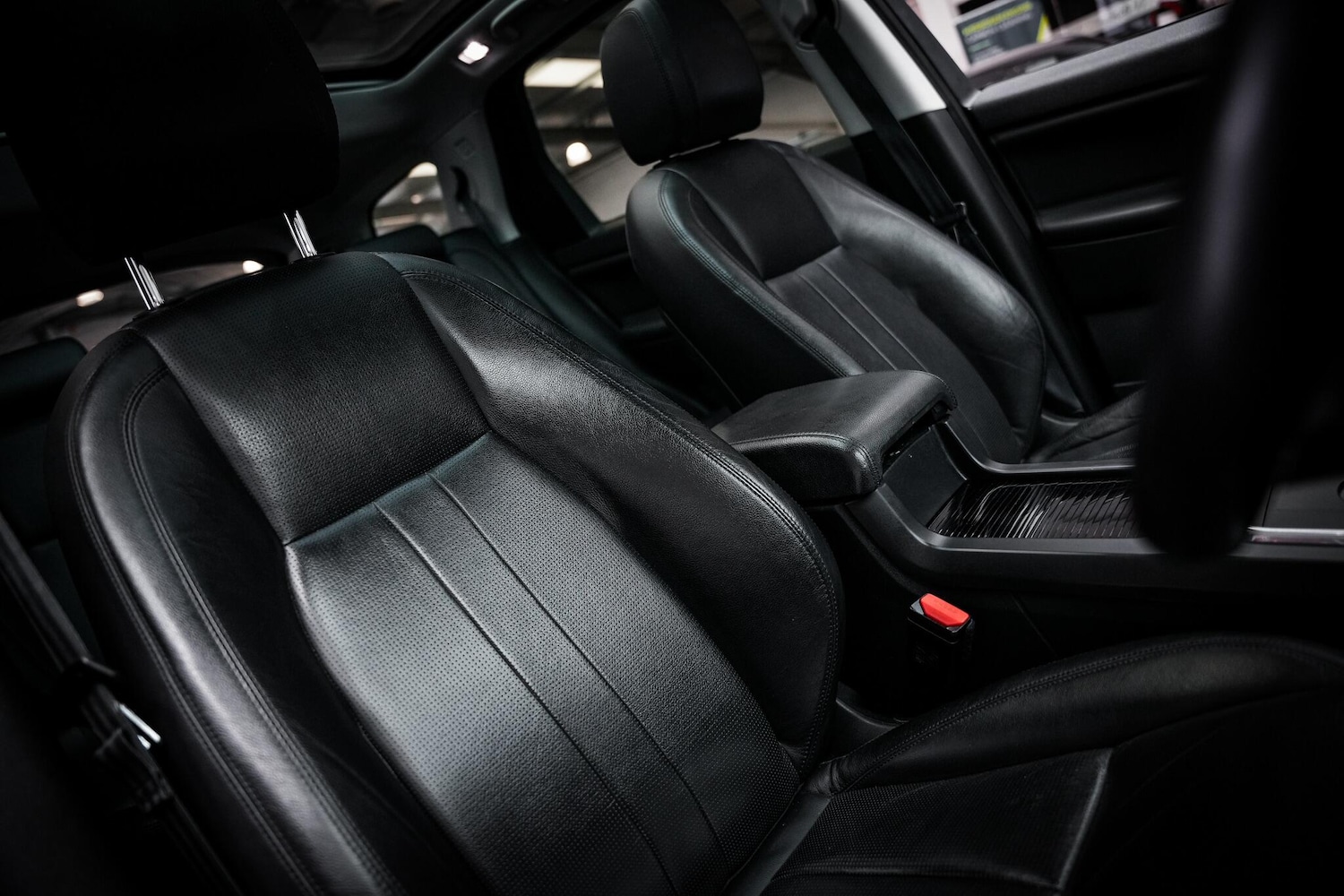 Used Land Rover Discovery Sport 2018 for sale - 77144557: Photo 17