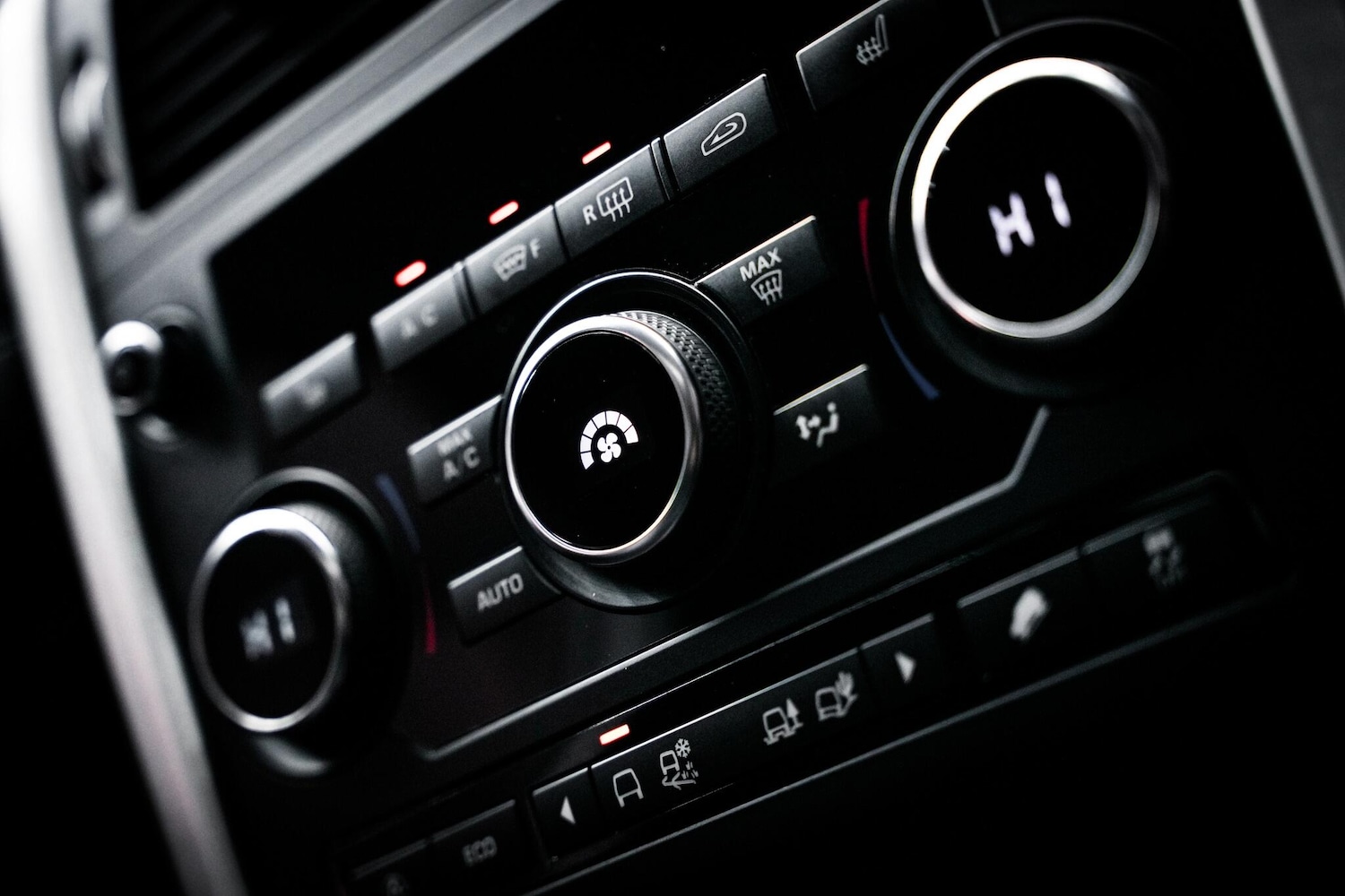 Used Land Rover Discovery Sport 2018 for sale - 77144557: Photo 41