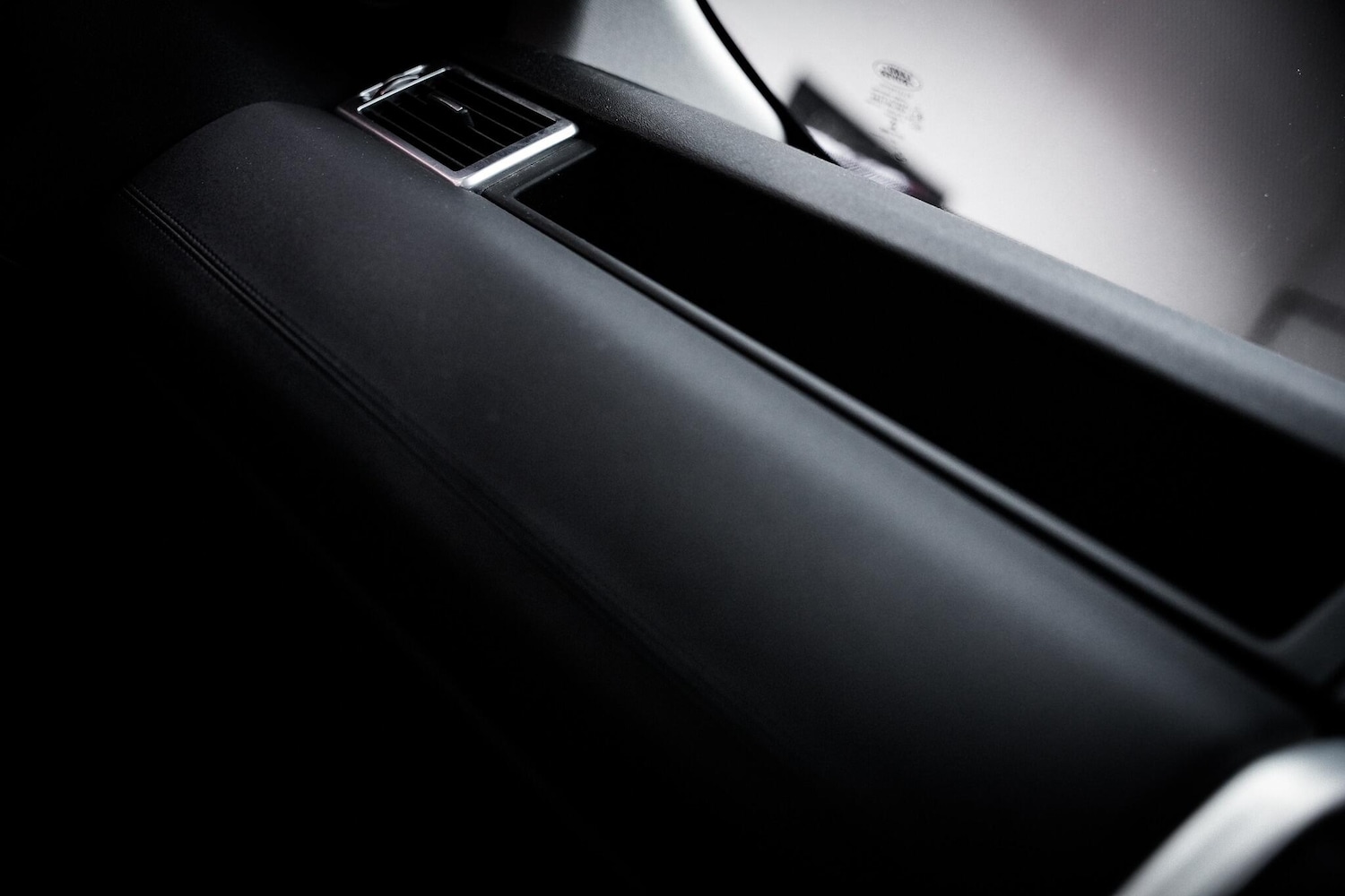 Used Land Rover Discovery Sport 2018 for sale - 77144557: Photo 46