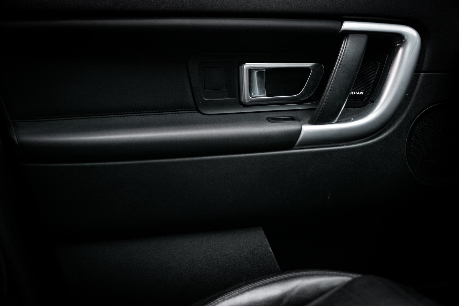 Used Land Rover Discovery Sport 2018 for sale - 77144557: Photo 47