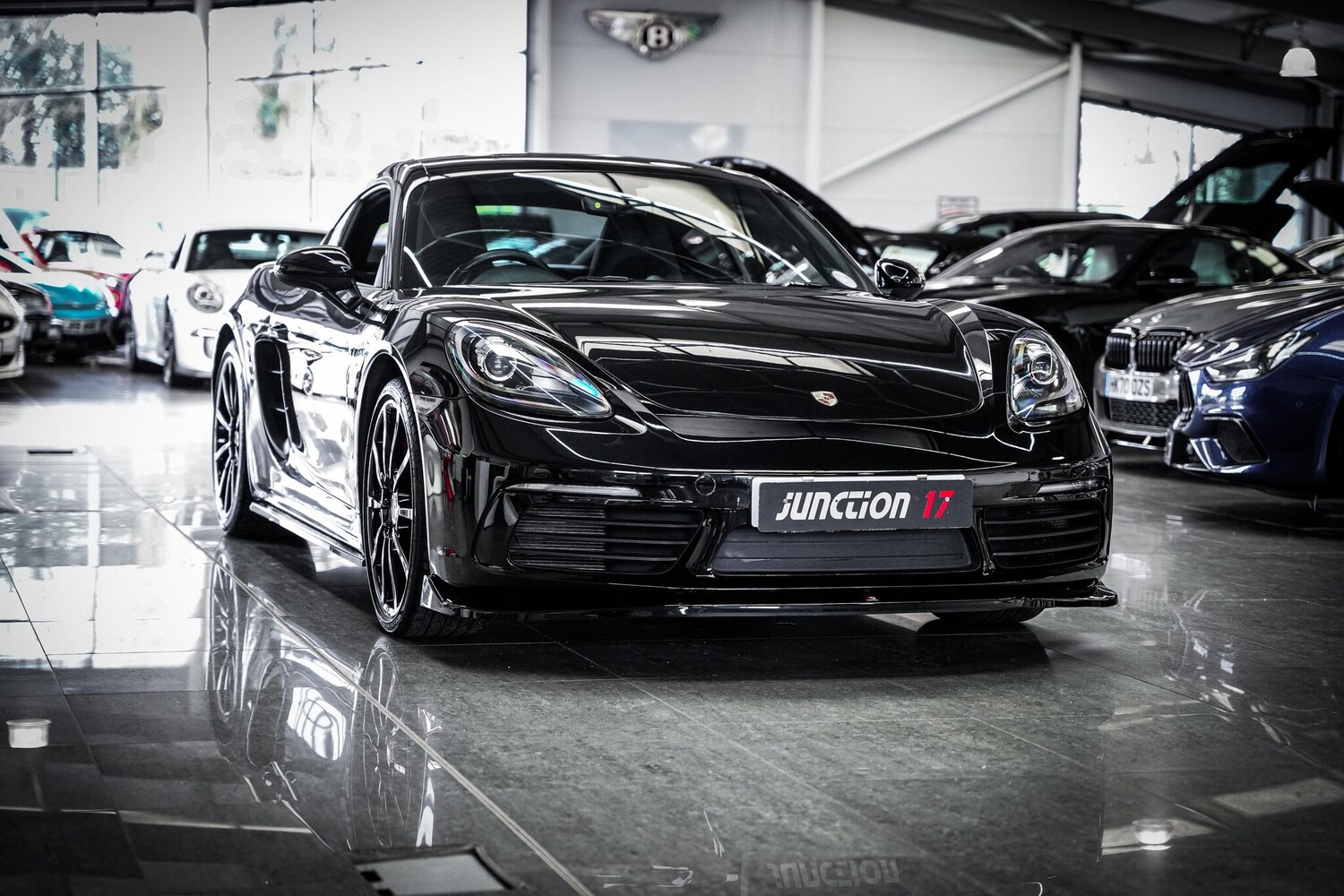 Used Porsche 718 Cayman 2018 for sale - 77510984: Photo 10