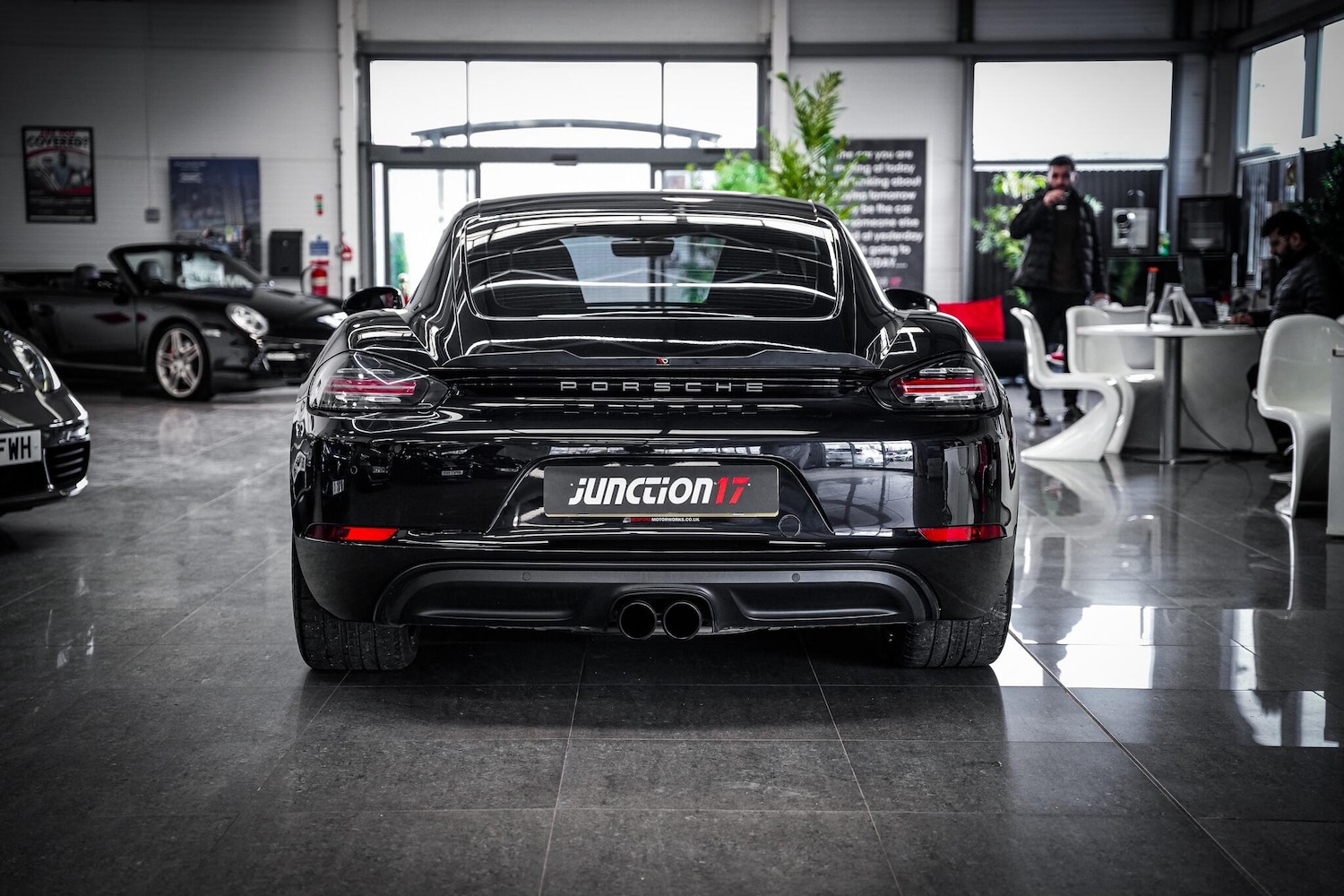 Used Porsche 718 Cayman 2018 for sale - 77510984: Photo 14