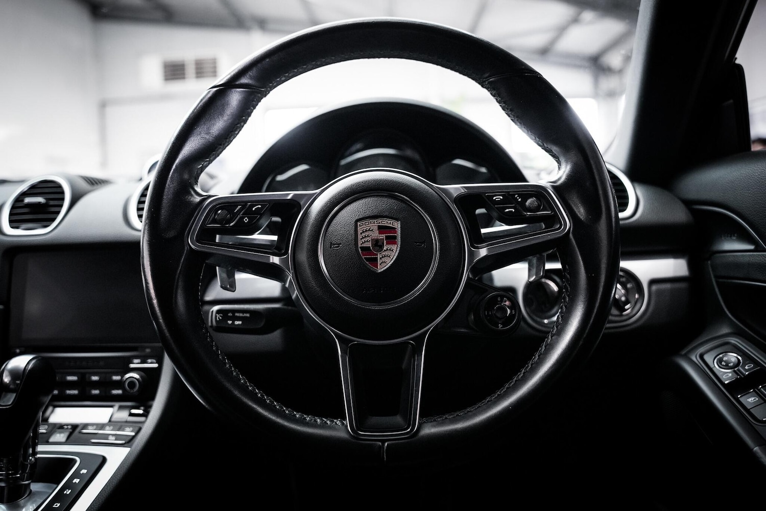 Used Porsche 718 Cayman 2018 for sale - 77510984: Photo 19