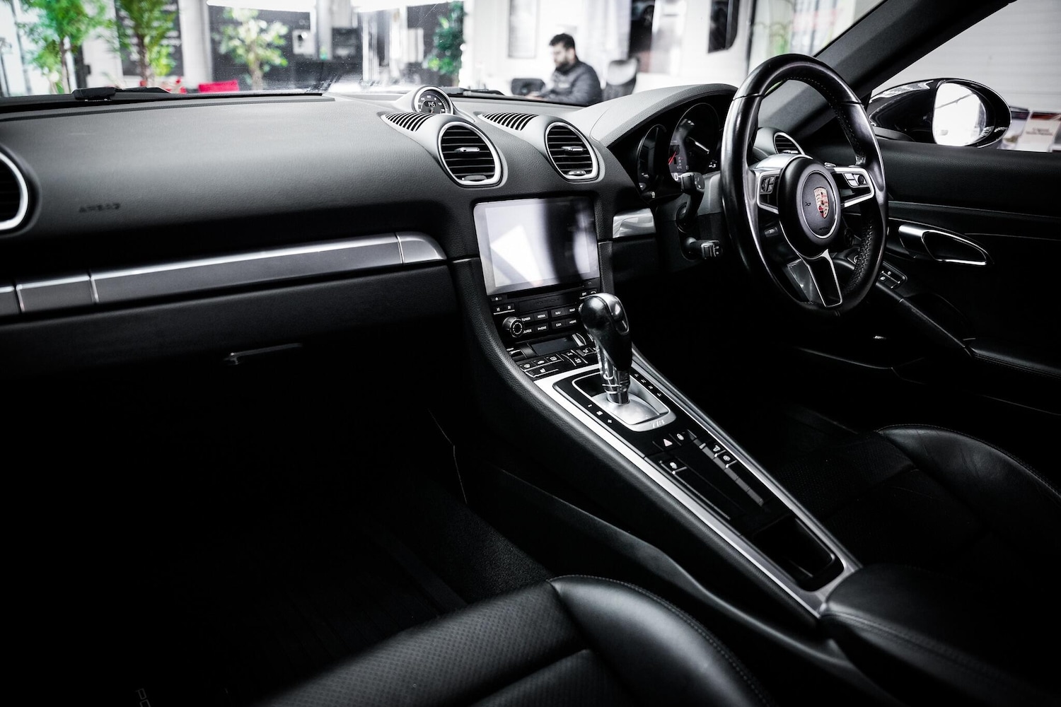 Used Porsche 718 Cayman 2018 for sale - 77510984: Photo 22