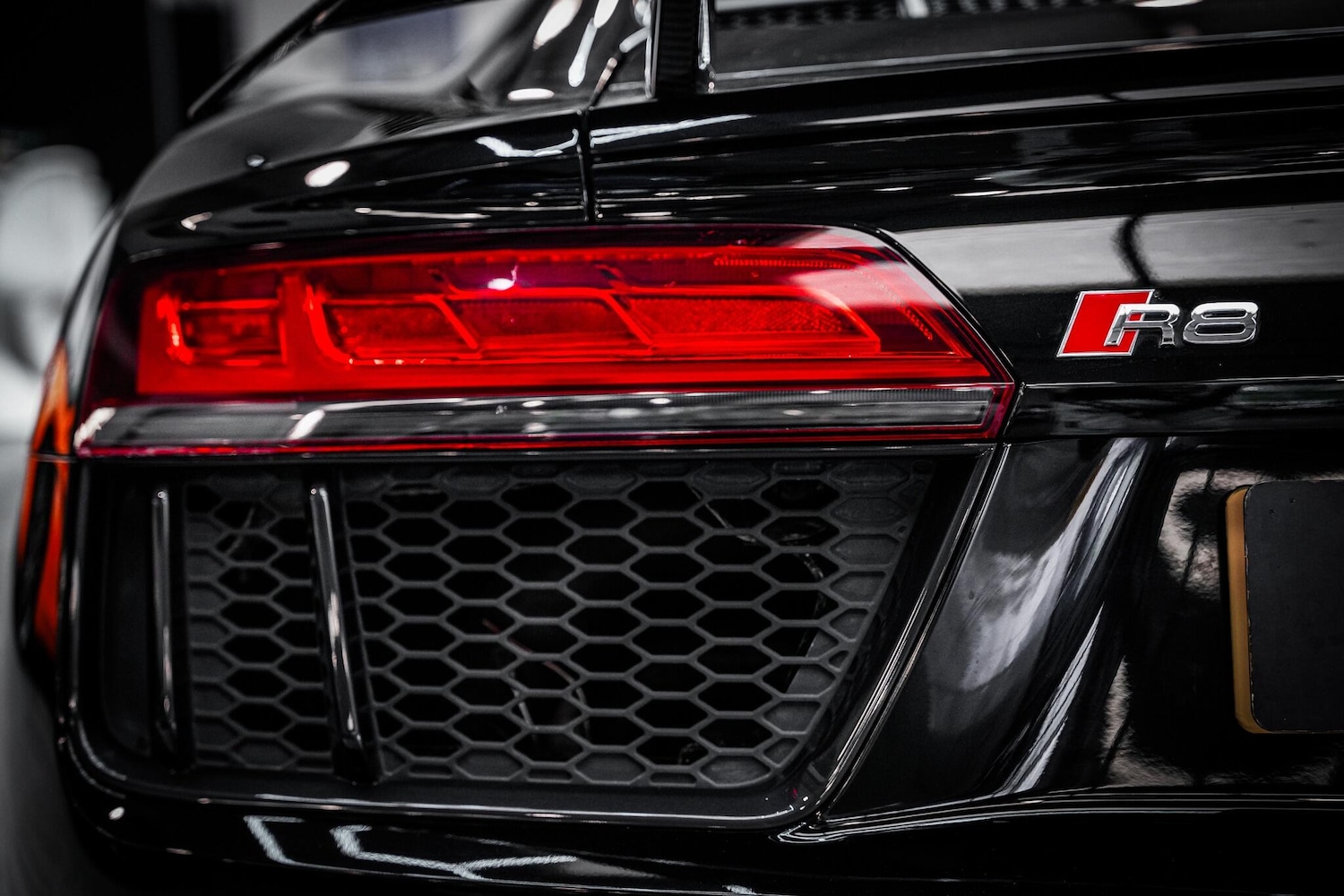 Used Audi R8 2017 for sale - 76866050: Photo 32