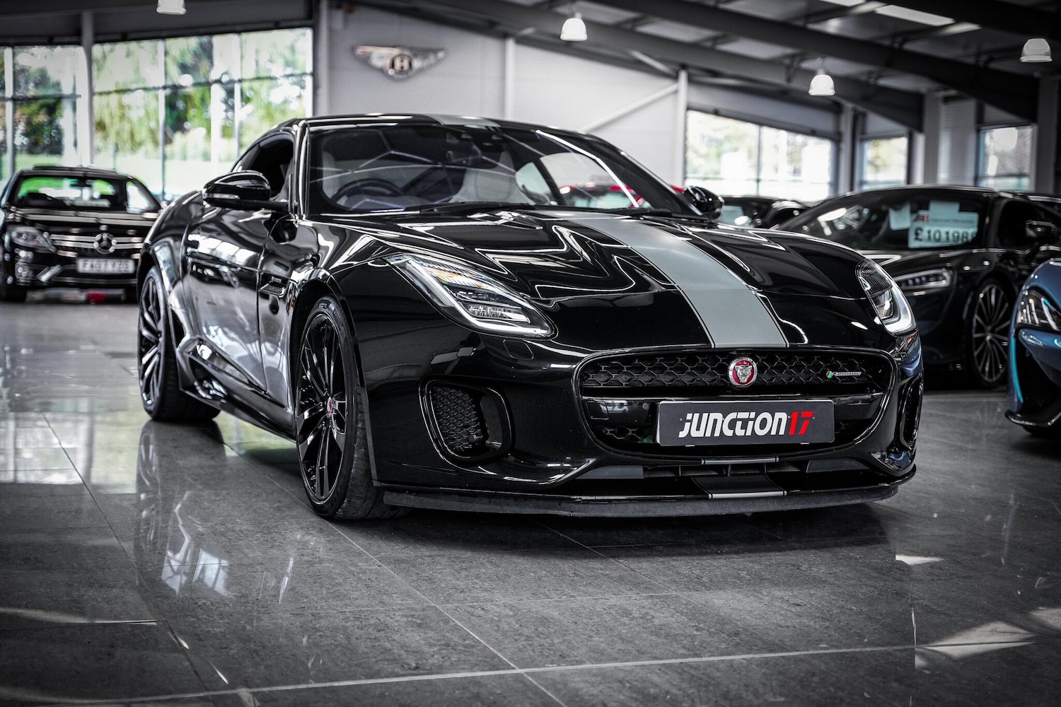 Used Jaguar F-Type 2019 for sale - 76660425: Photo 11