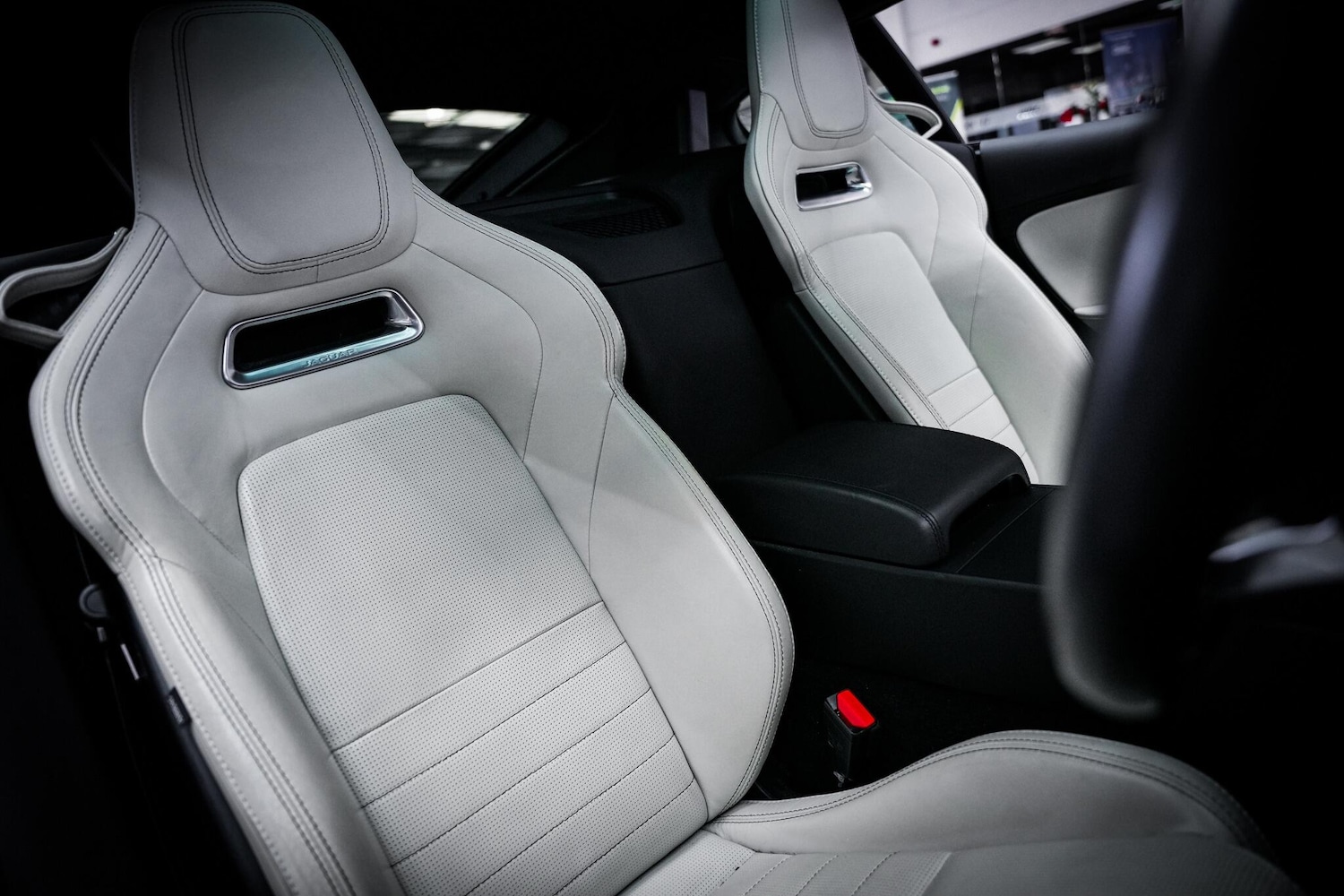 Used Jaguar F-Type 2019 for sale - 76660425: Photo 18