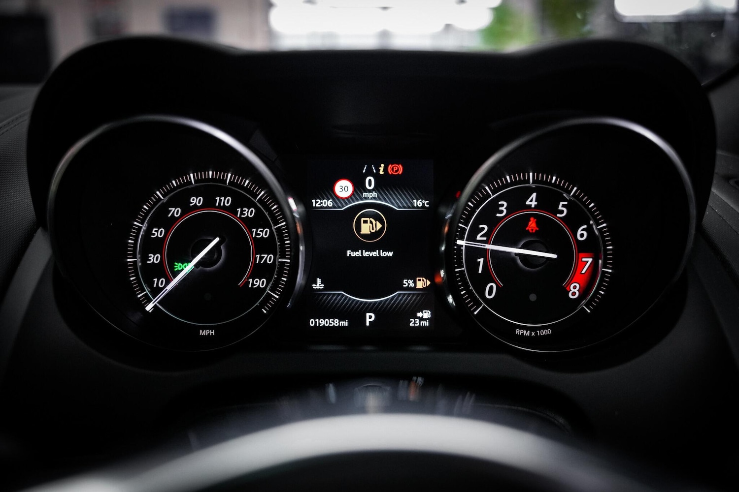 Used Jaguar F-Type 2019 for sale - 76660425: Photo 21