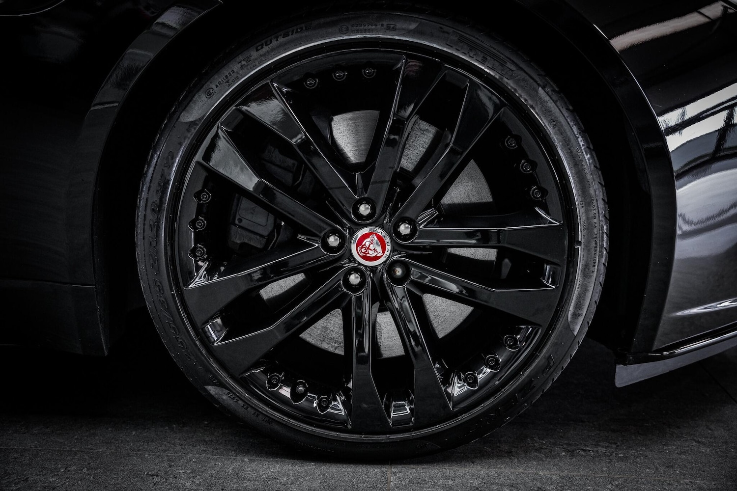 Used Jaguar F-Type 2019 for sale - 76660425: Photo 25