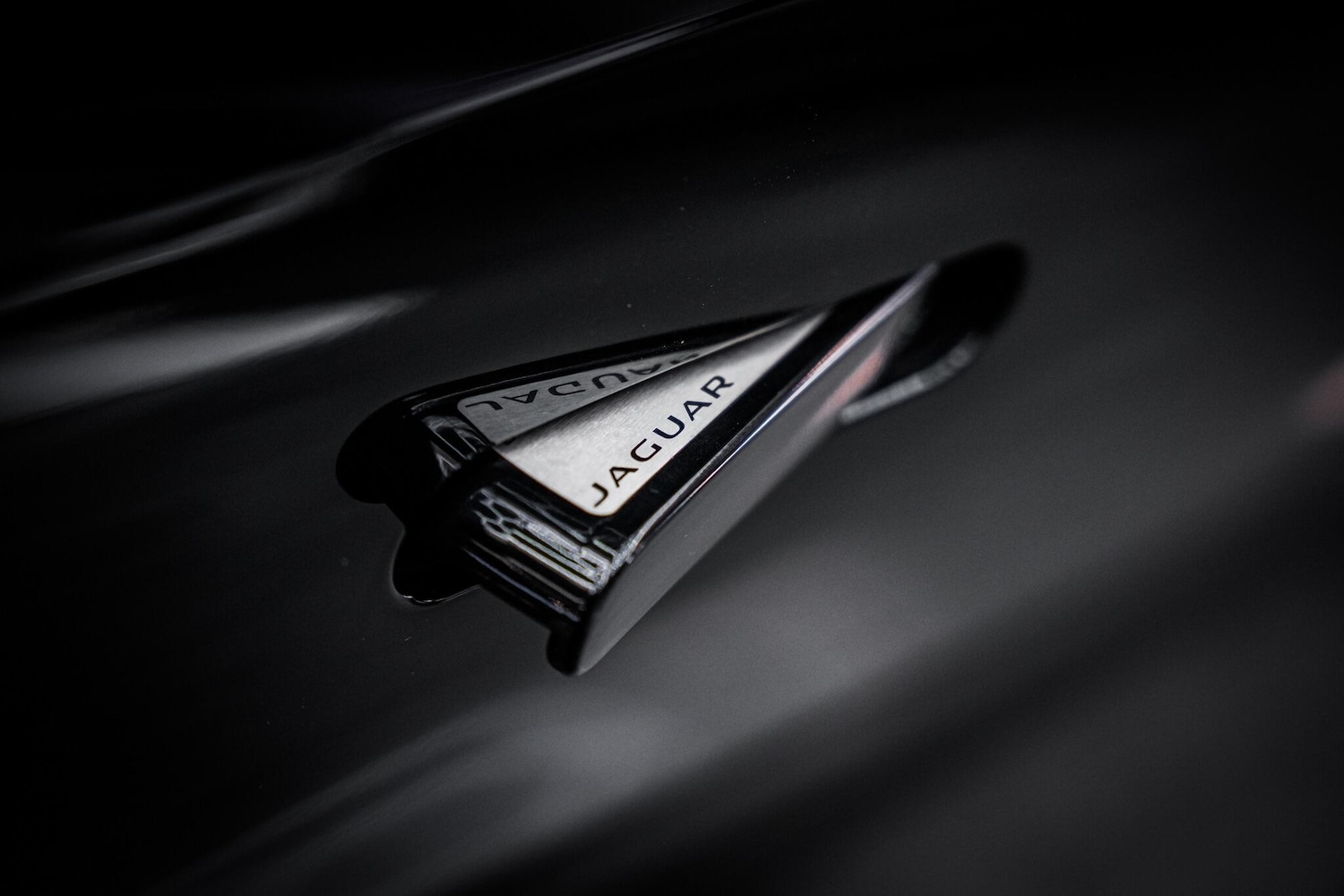 Used Jaguar F-Type 2019 for sale - 76660425: Photo 34