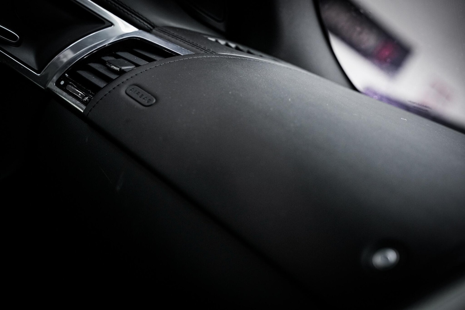 Used Jaguar F-Type 2019 for sale - 76660425: Photo 46