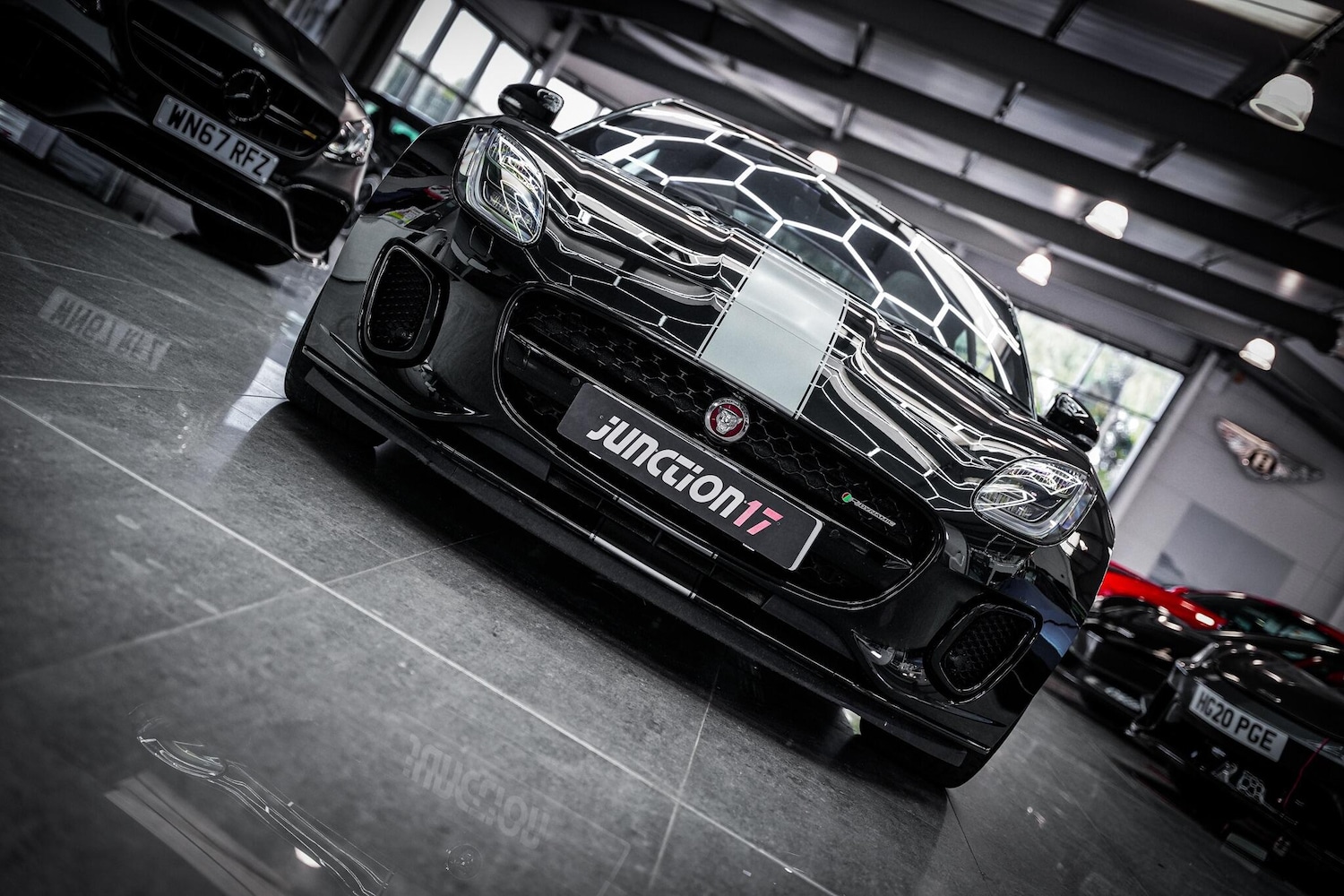 Used Jaguar F-Type 2019 for sale - 76660425: Photo 5