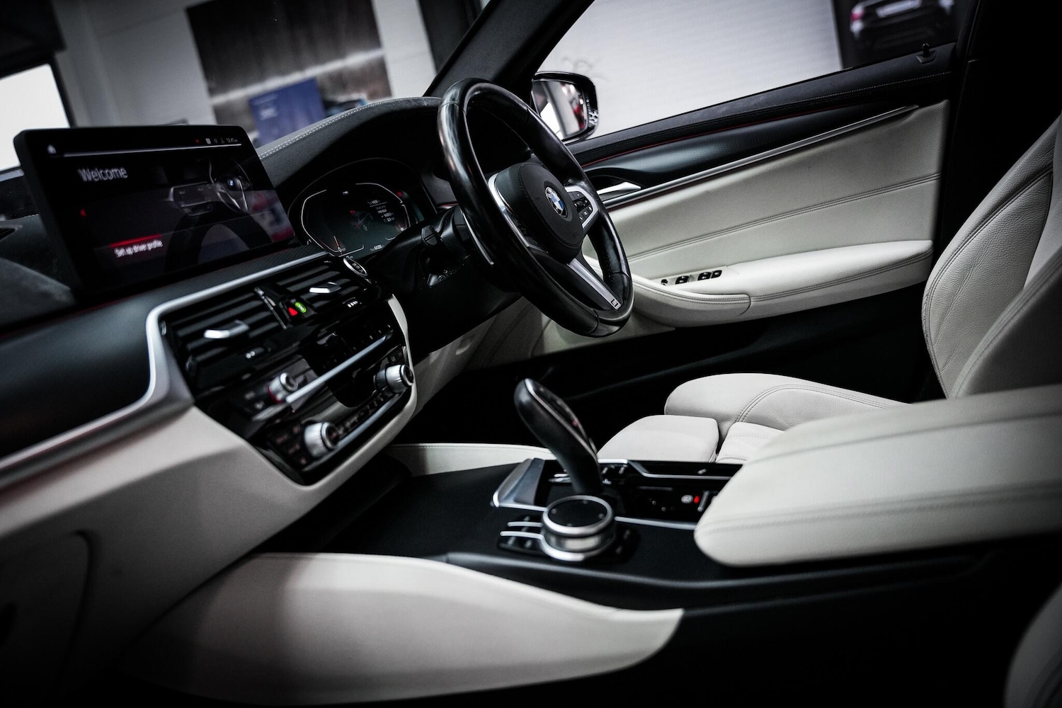 Used BMW 5 Series 2021 for sale - 76660392: Photo 4