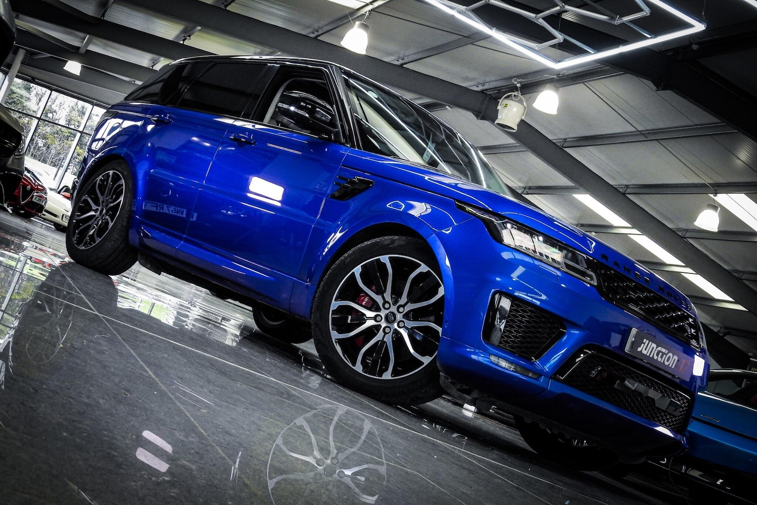 Used Land Rover Range Rover Sport 2018 for sale - 76660540: Photo 2