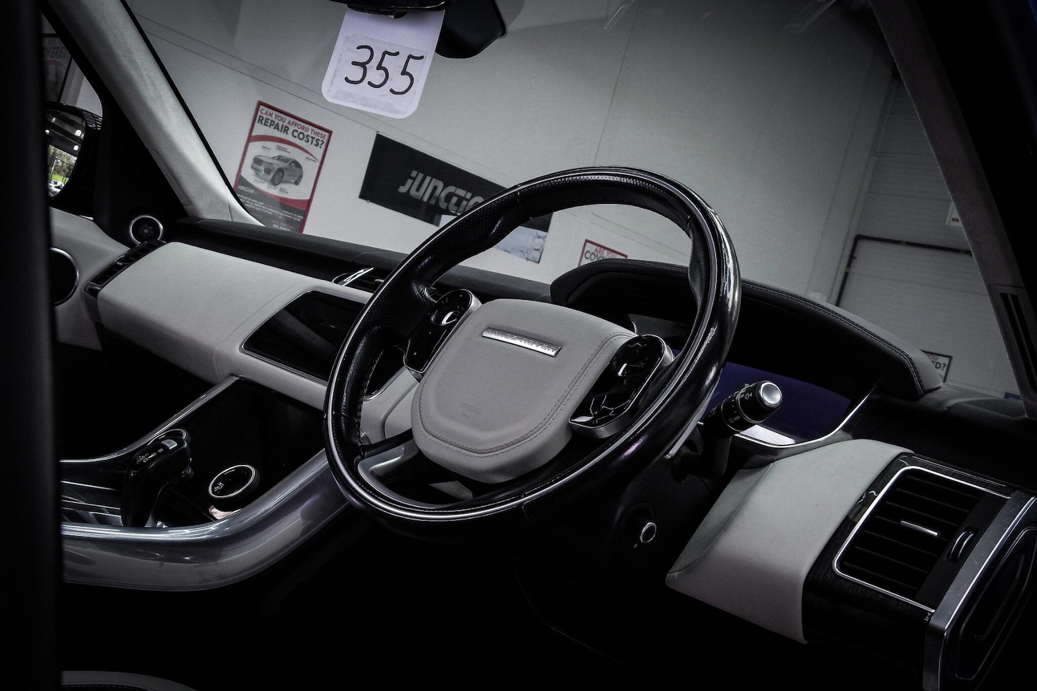 Used Land Rover Range Rover Sport 2018 for sale - 76660540: Photo 26