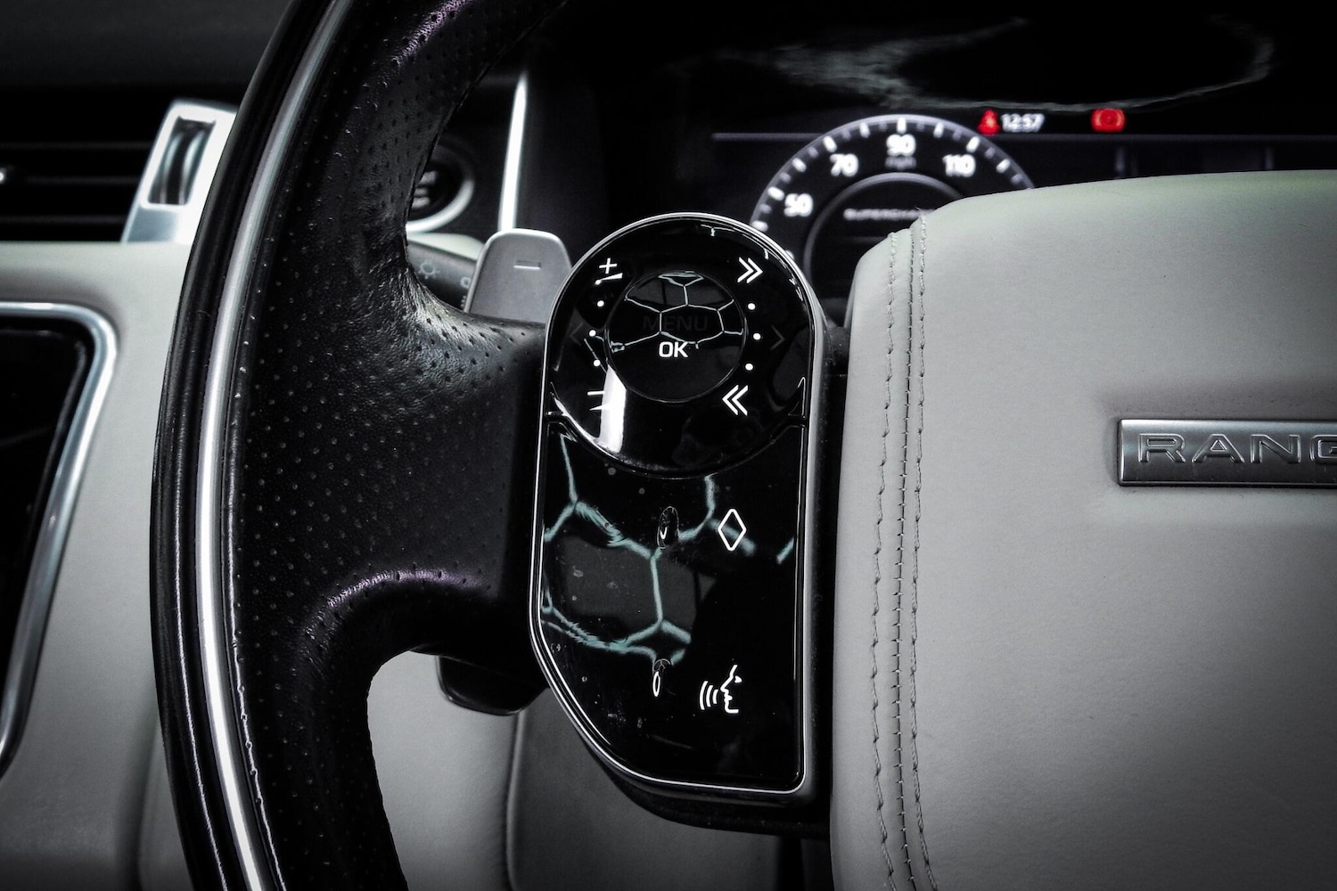 Used Land Rover Range Rover Sport 2018 for sale - 76660540: Photo 28