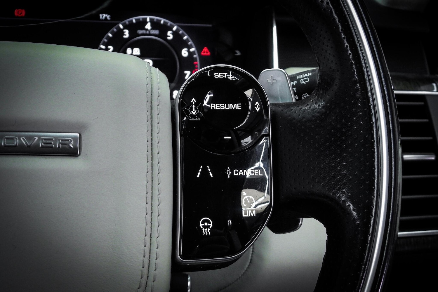 Used Land Rover Range Rover Sport 2018 for sale - 76660540: Photo 29