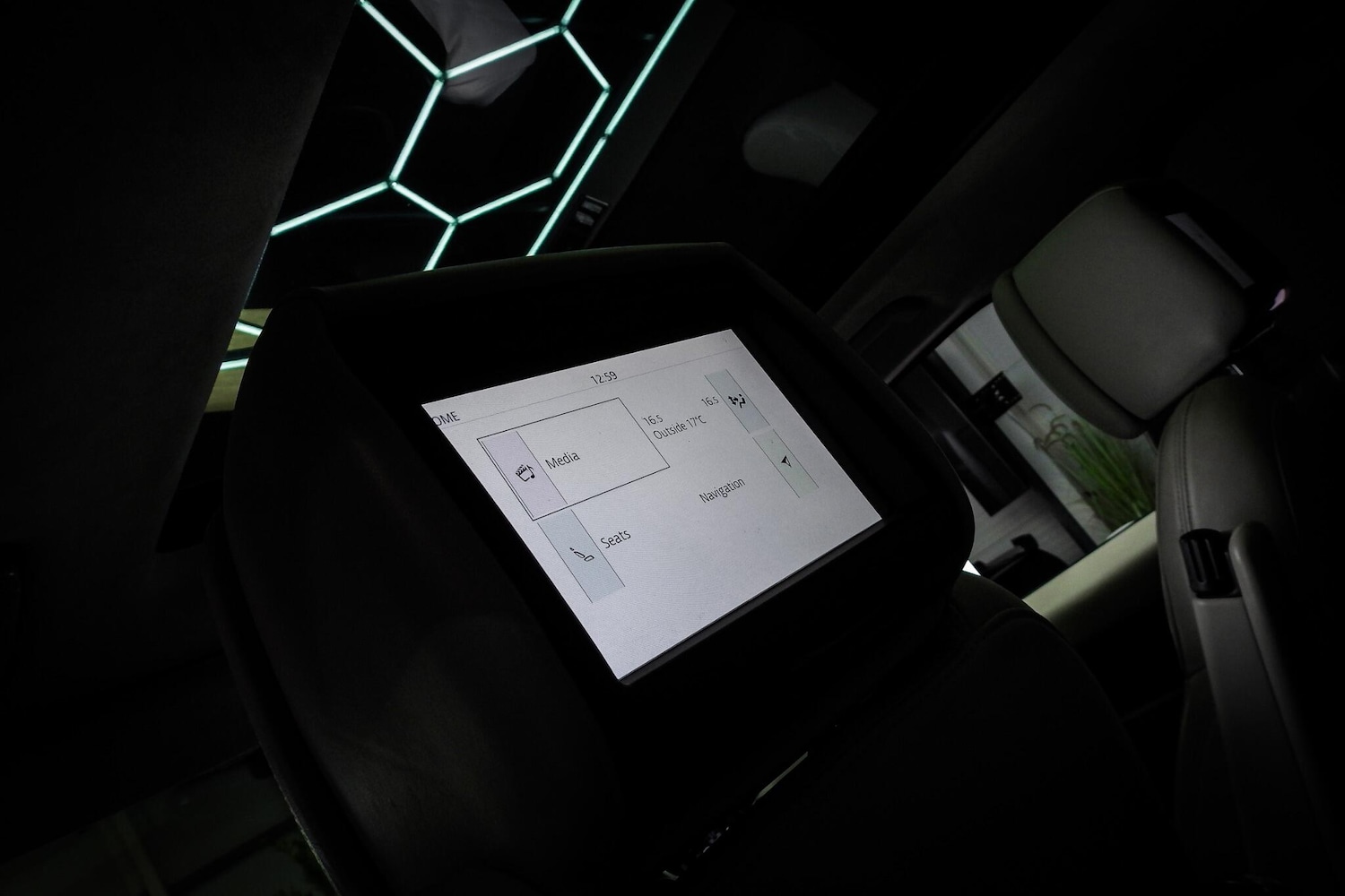 Used Land Rover Range Rover Sport 2018 for sale - 76660540: Photo 43