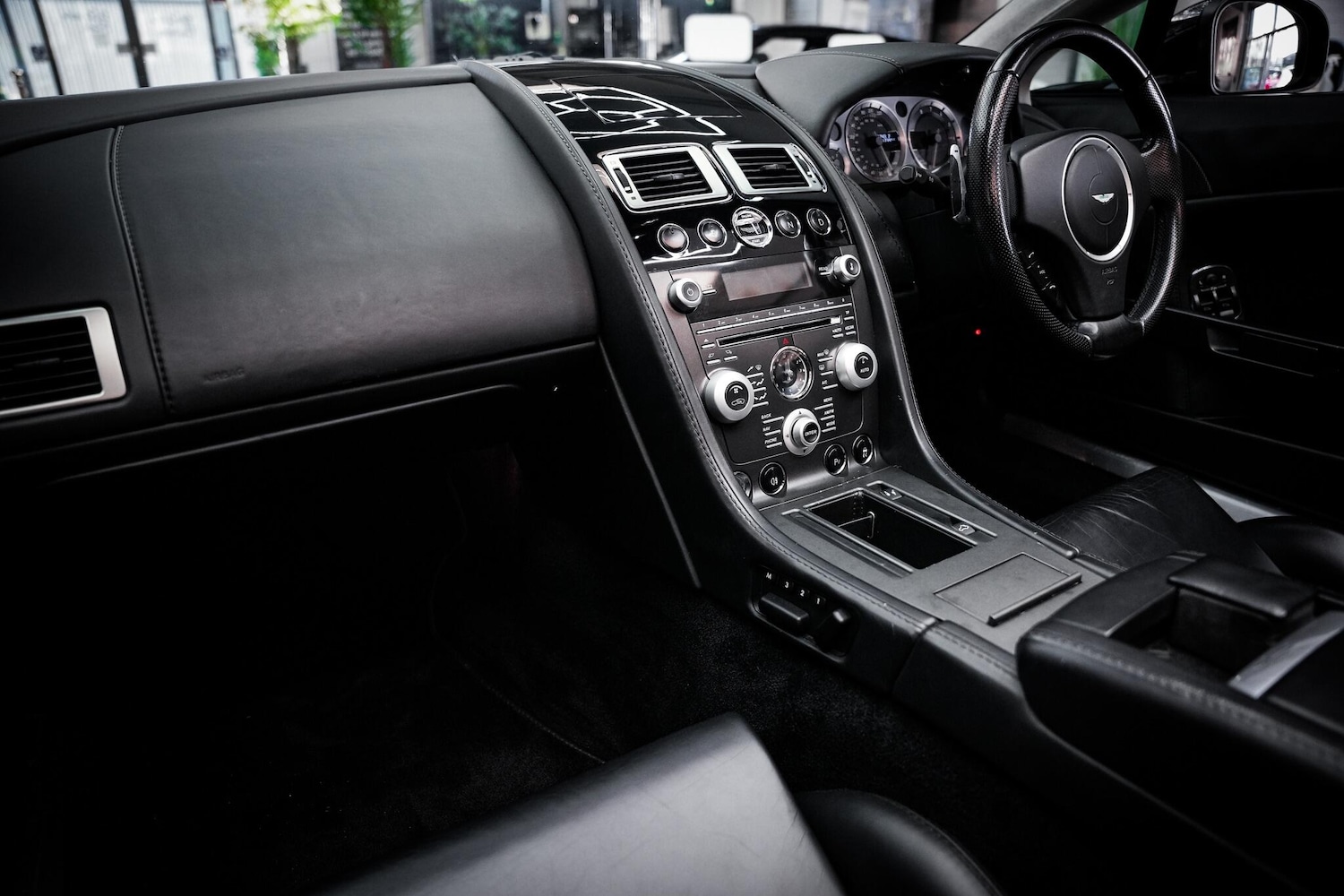 Used Aston Martin Vantage for sale - 76913831: Photo 23