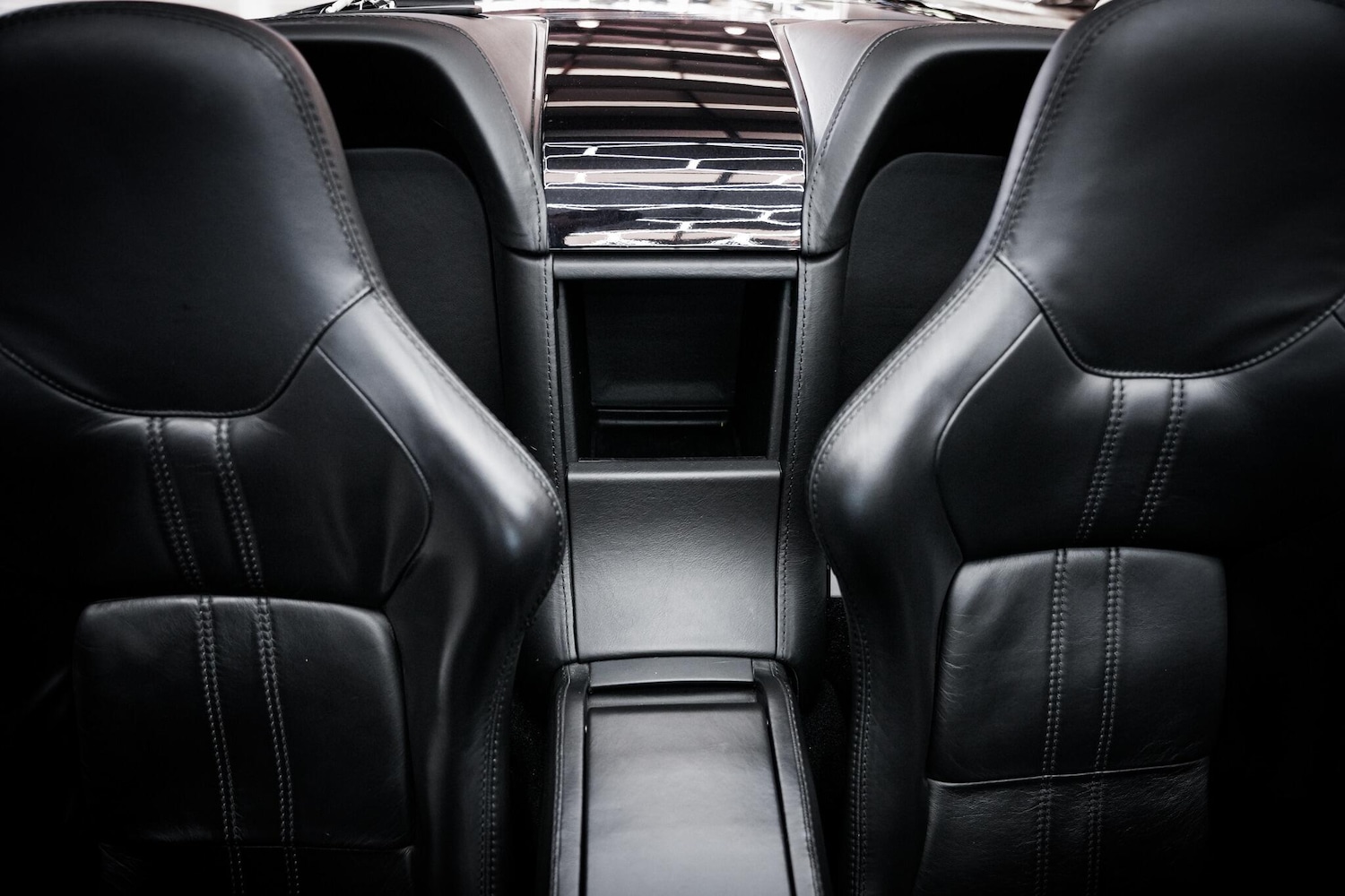 Used Aston Martin Vantage for sale - 76913831: Photo 25