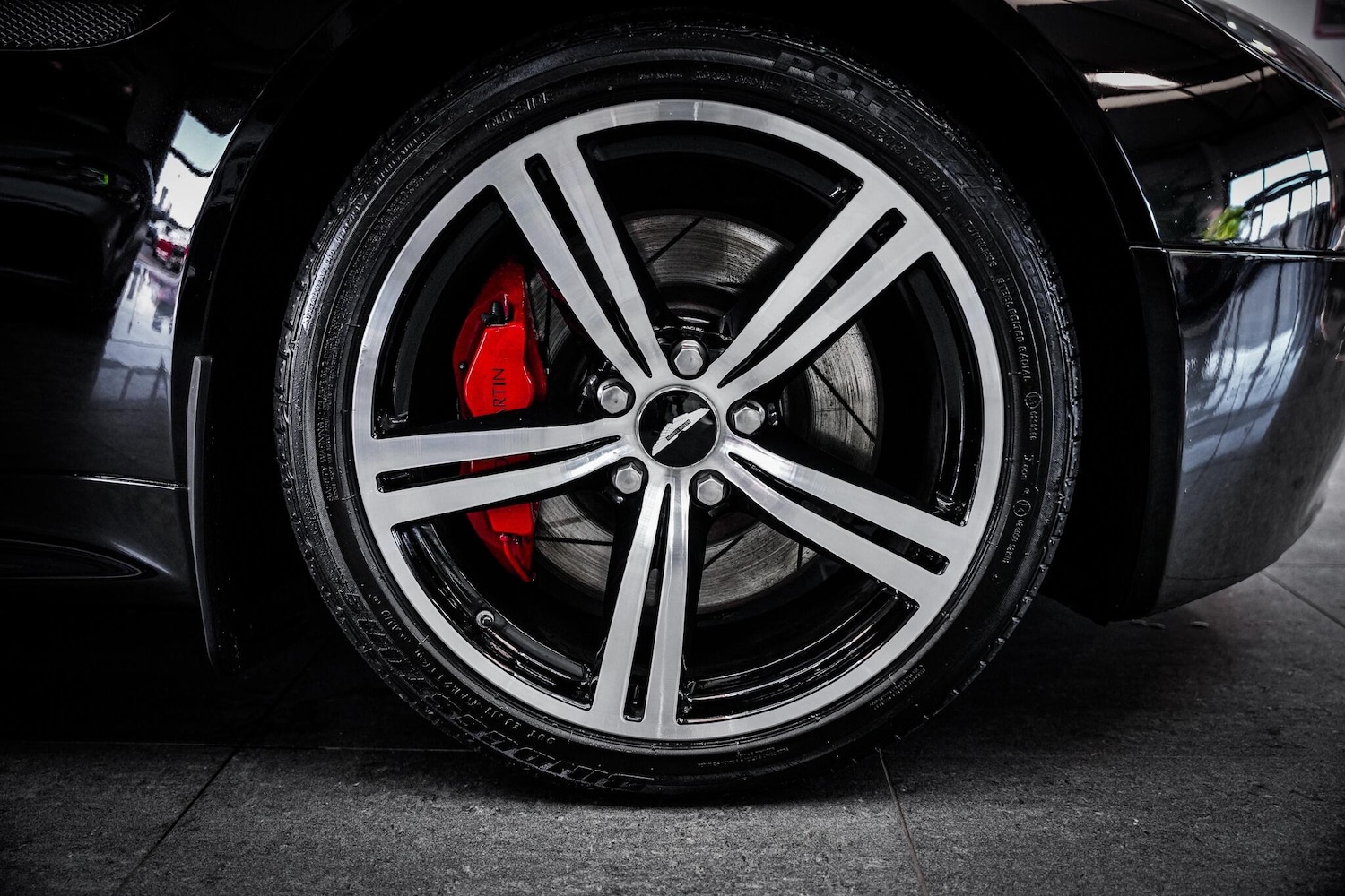 Used Aston Martin Vantage for sale - 76913831: Photo 27