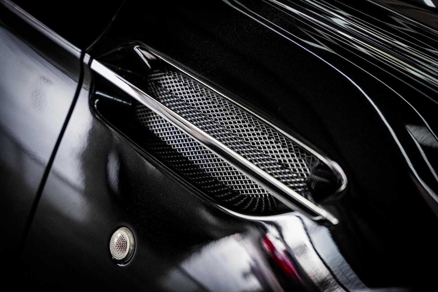 Used Aston Martin Vantage for sale - 76913831: Photo 36