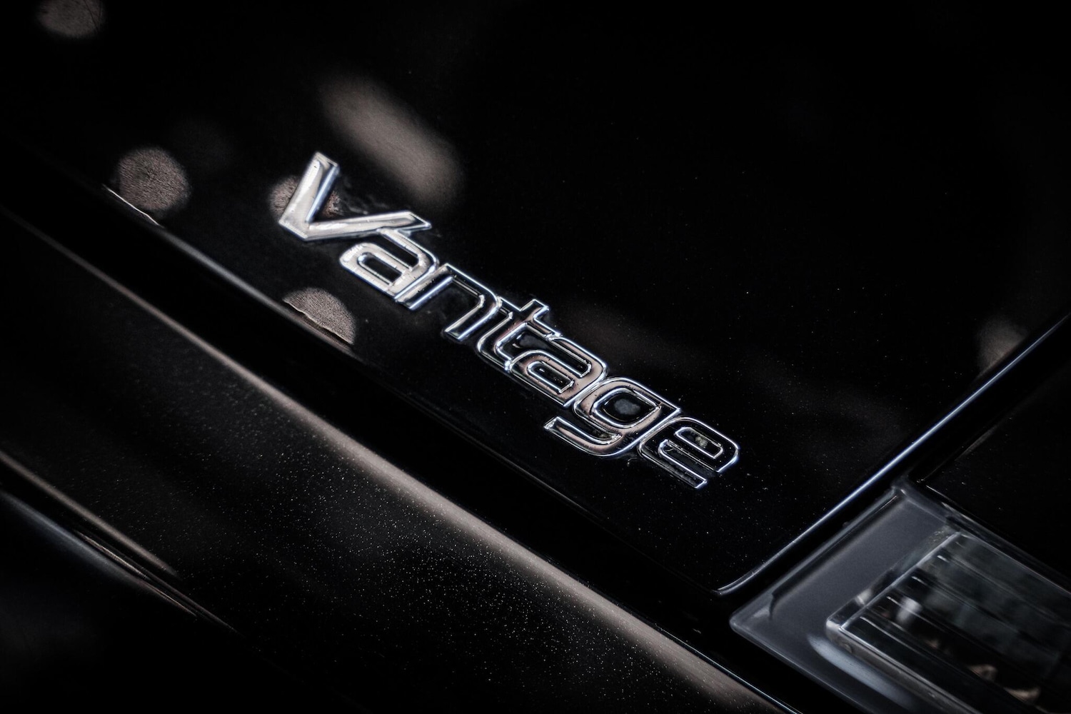 Used Aston Martin Vantage for sale - 76913831: Photo 38