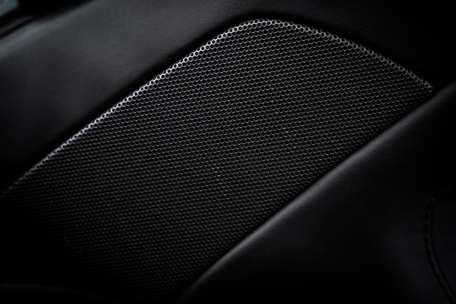 Used Aston Martin Vantage for sale - 76913831: Photo 53