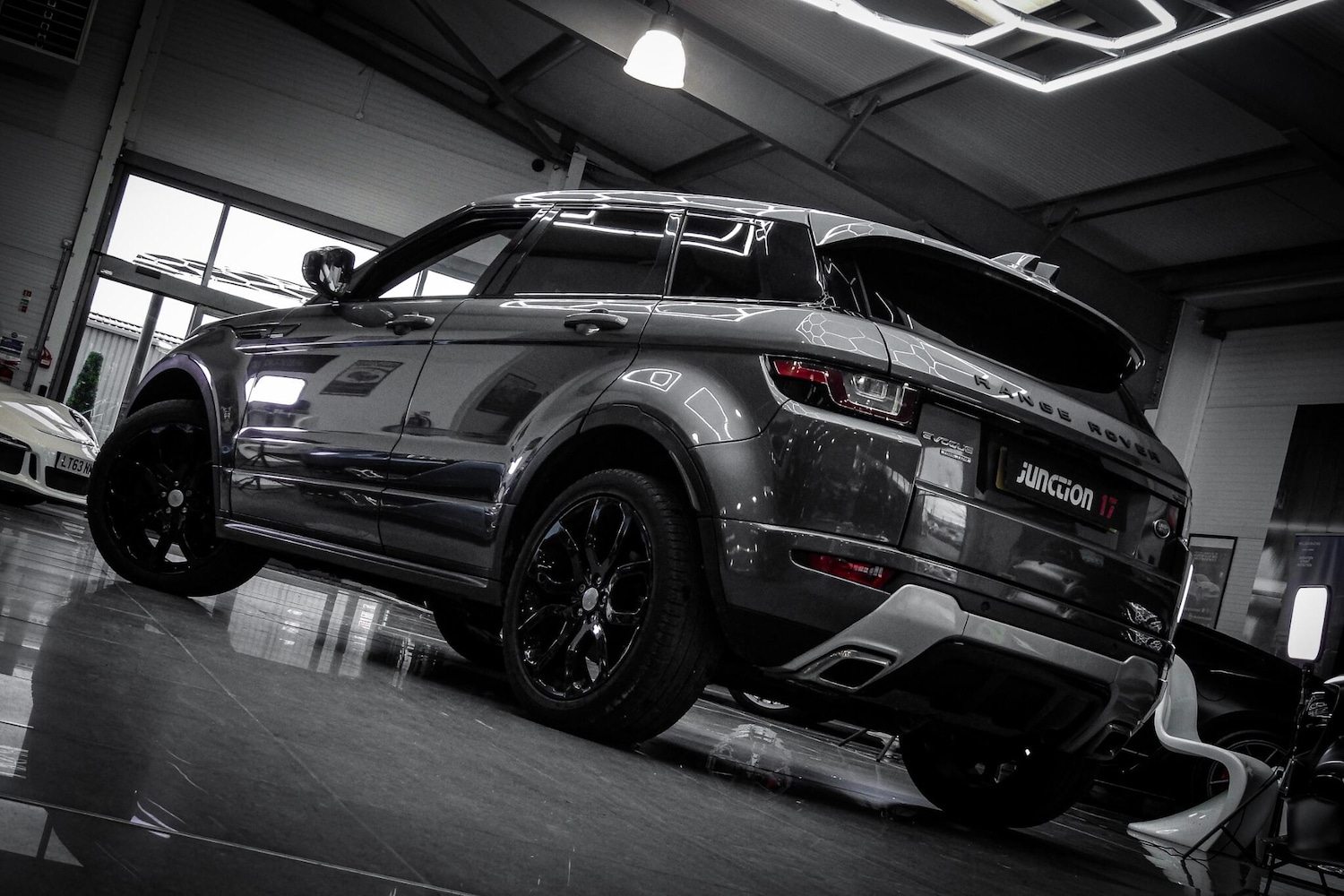 Used Land Rover Range Rover Evoque 2015 for sale - 77120893: Photo 4