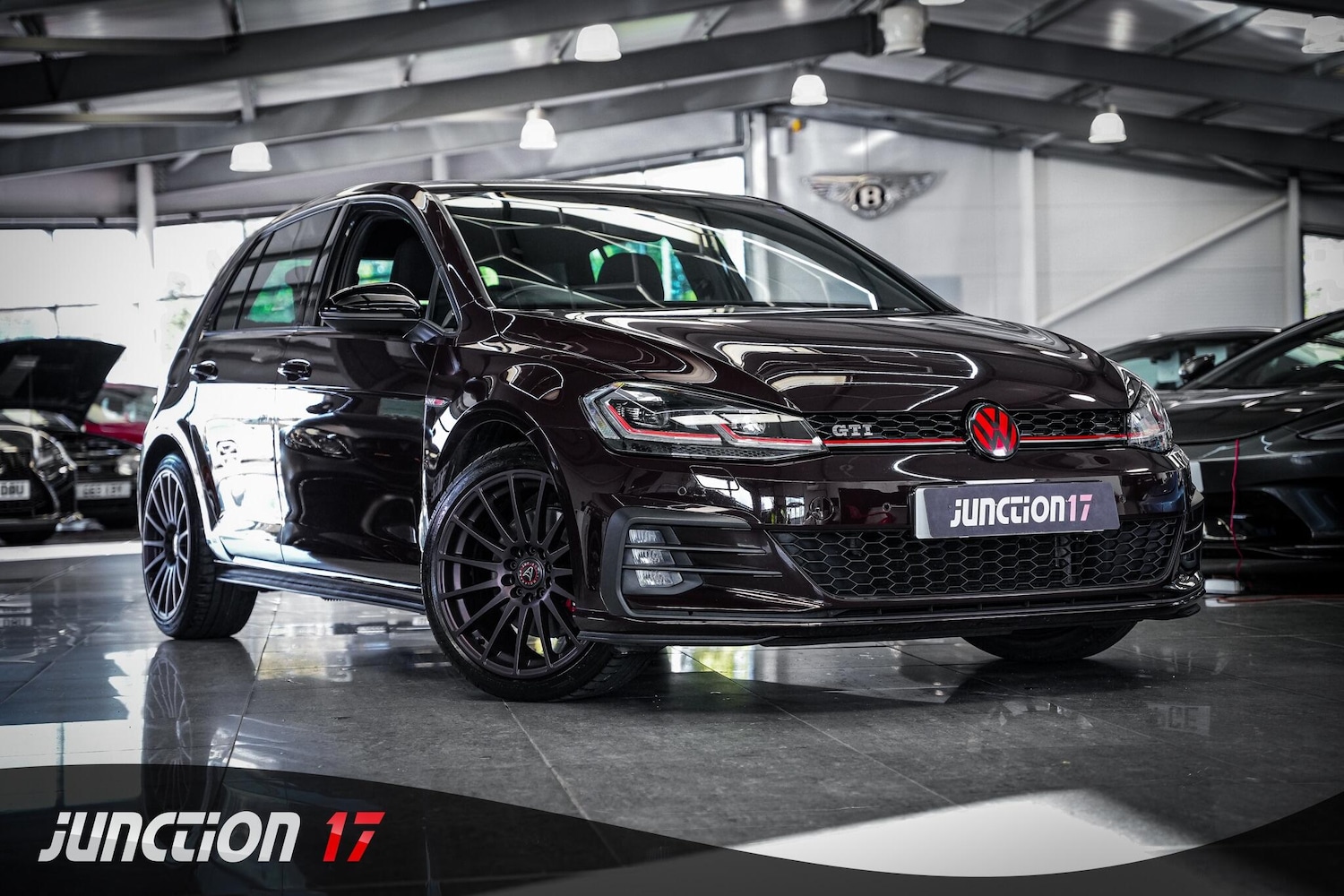 Used Volkswagen Golf 2017 for sale - 76660529: Photo 1