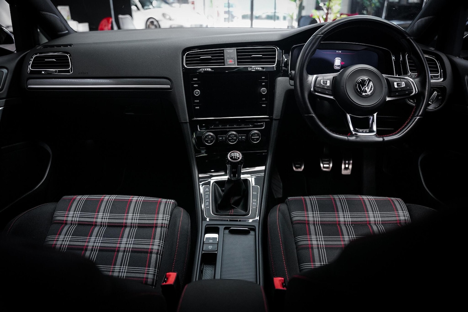 Used Volkswagen Golf 2017 for sale - 76660529: Photo 22