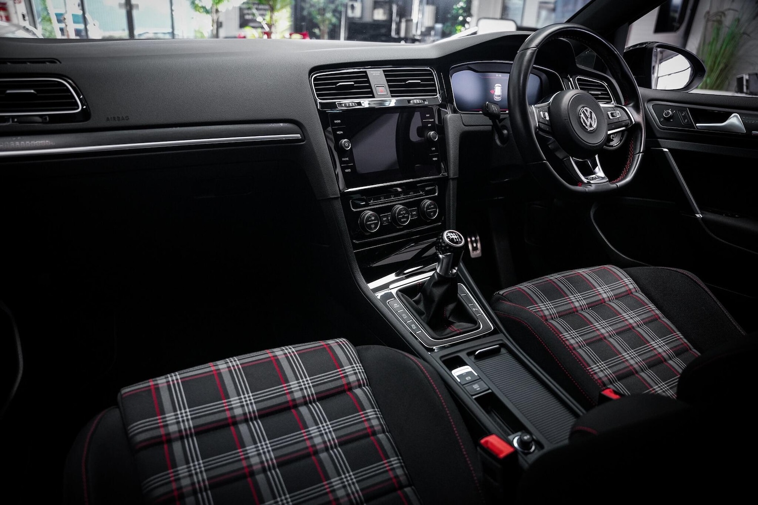 Used Volkswagen Golf 2017 for sale - 76660529: Photo 23