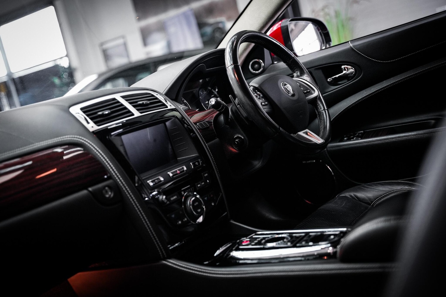 Used Jaguar XK 2014 for sale - 76660473: Photo 4