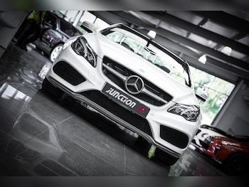 Used Mercedes-Benz E Class 2014 for sale - 79401520: Photo