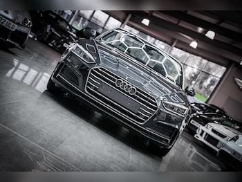 Used Audi A5 Cabriolet 2018 for sale - 76965273: Photo