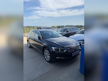Used Volkswagen Passat 2018 for sale - 79039014: Photo
