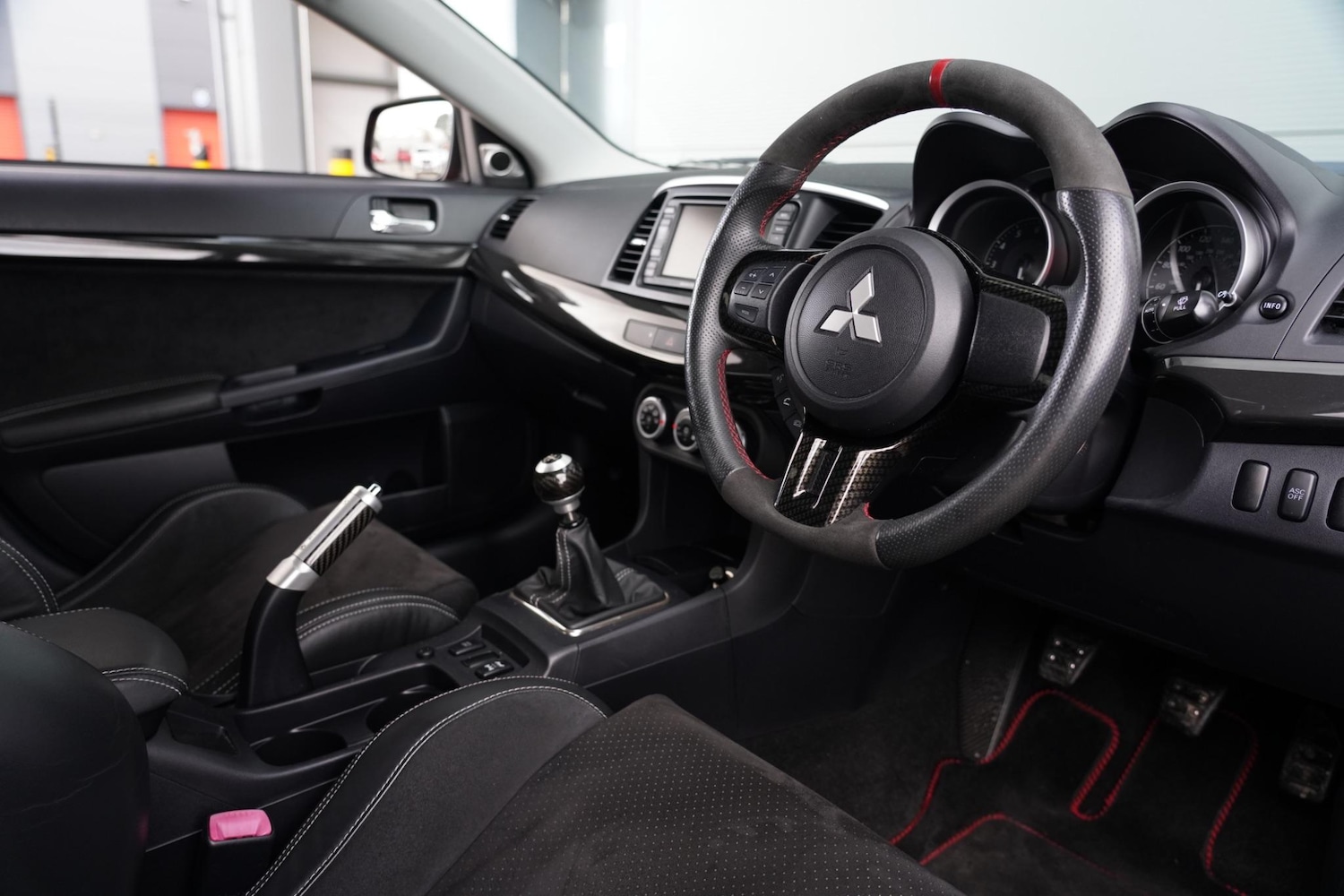 Used Mitsubishi Lancer 2011 for sale - 76660436: Photo 3