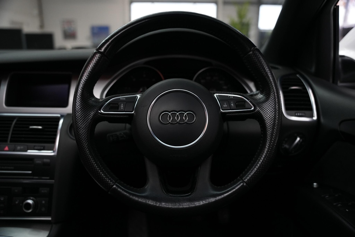 Used Audi Q7 2012 for sale - 76660424: Photo 21